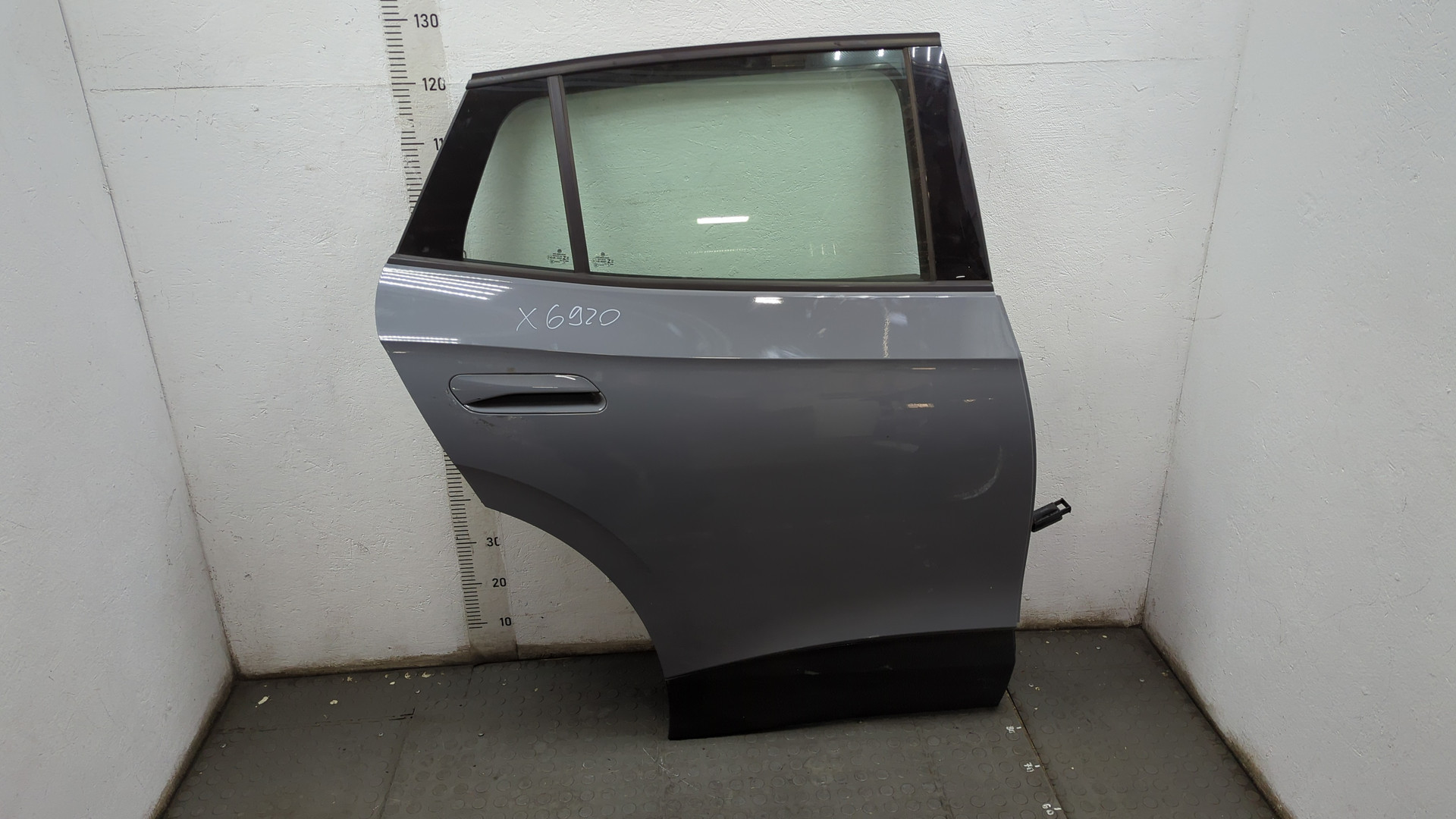 Дверь задняя правая