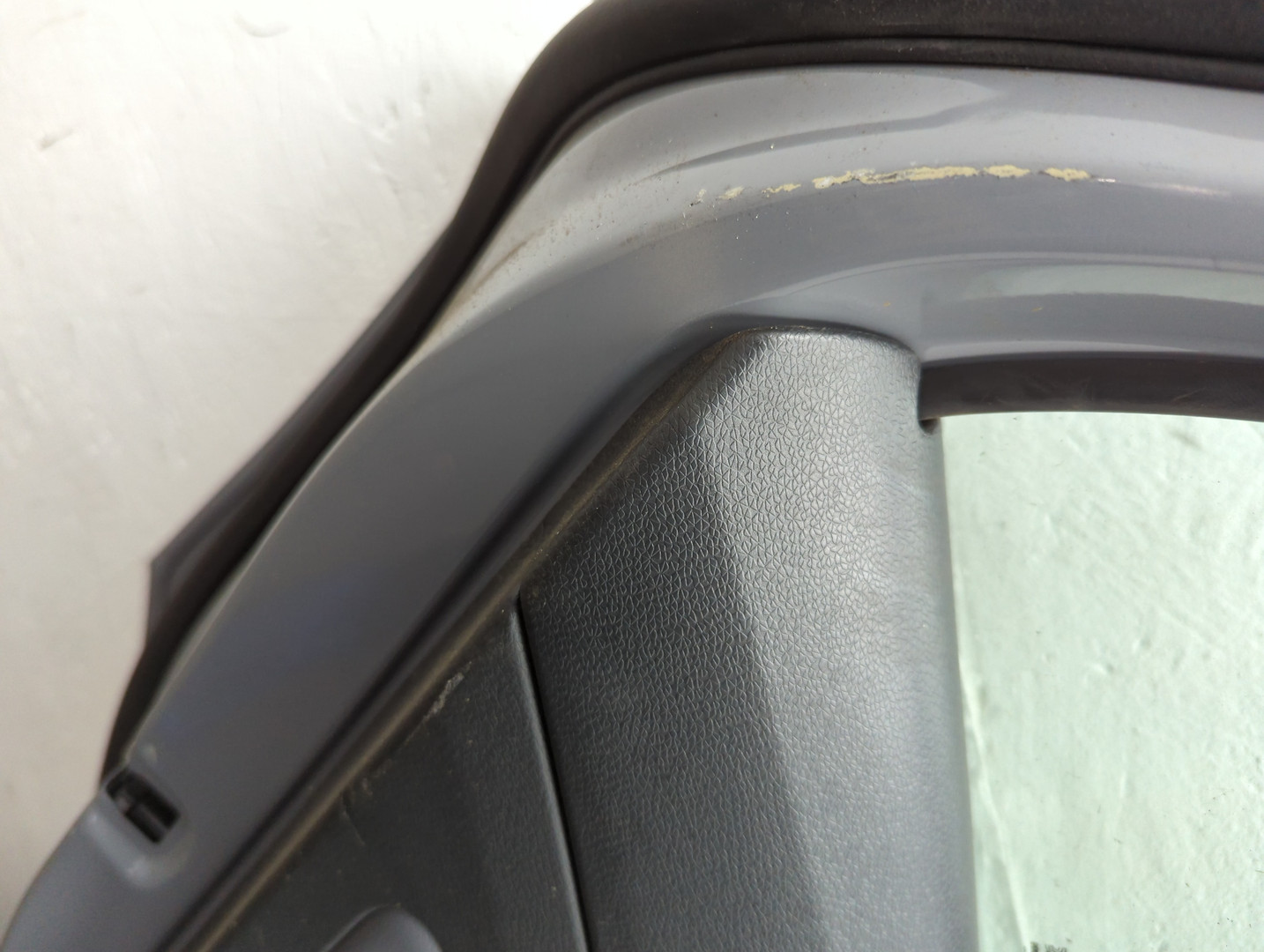 Дверь задняя левая