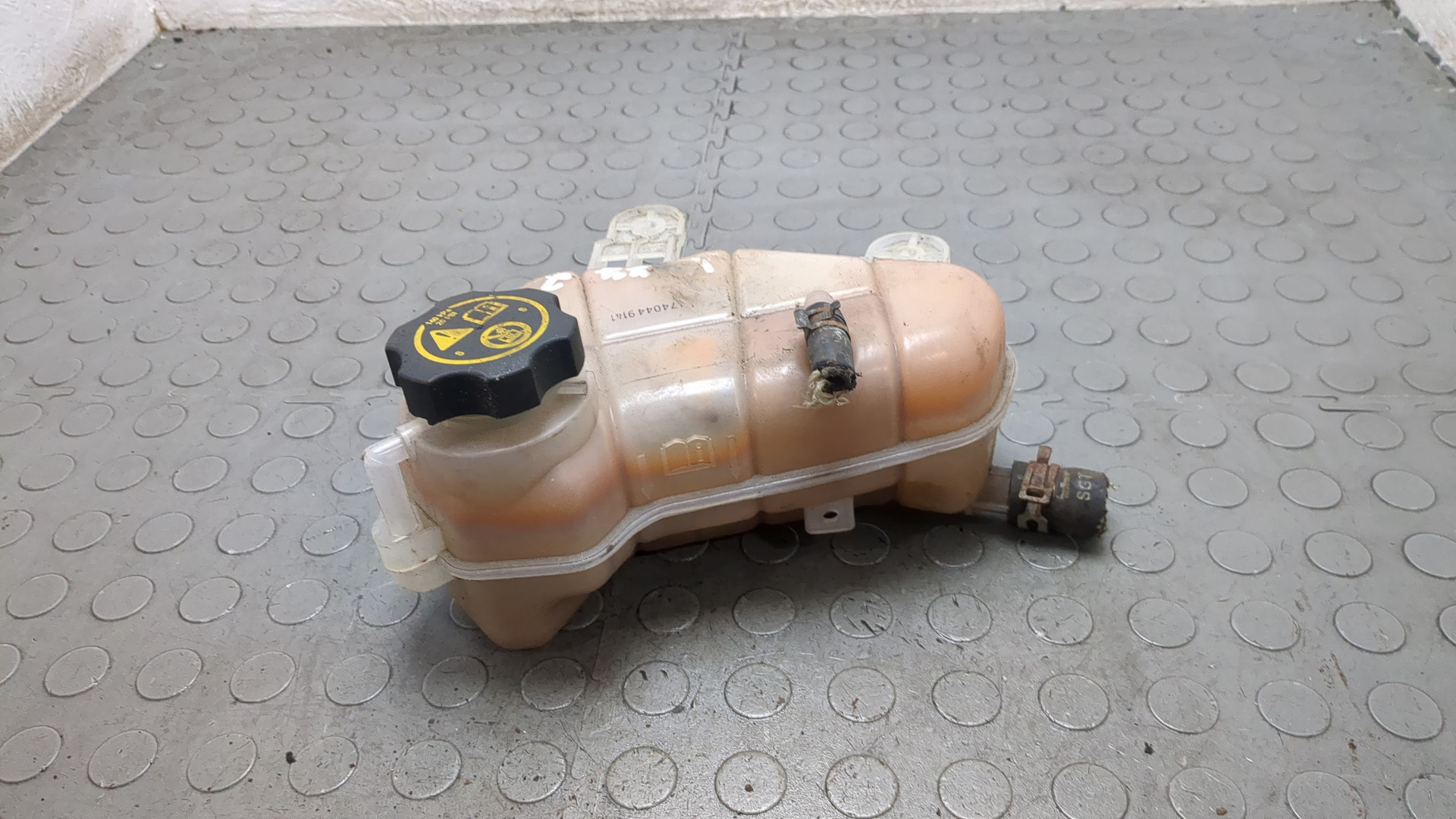 Бачок расширительный