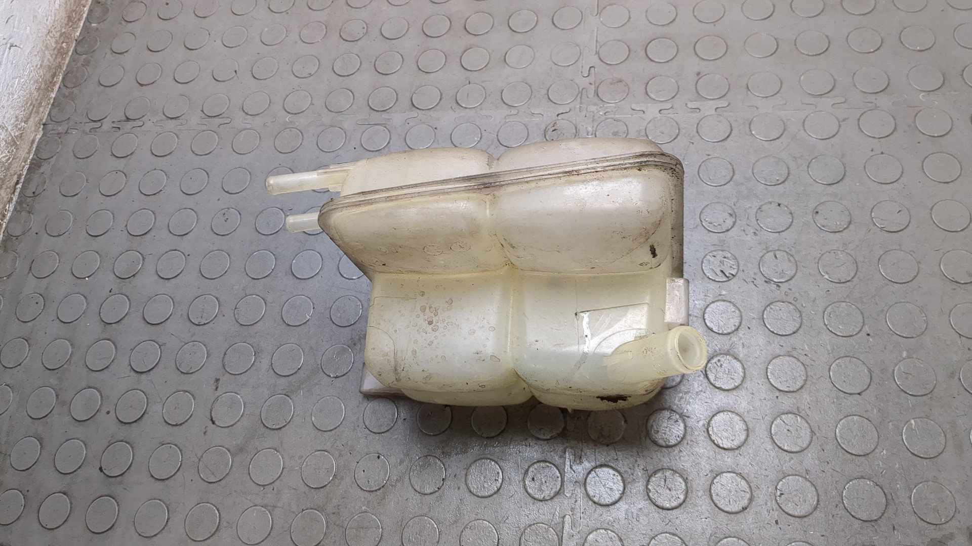 Бачок расширительный