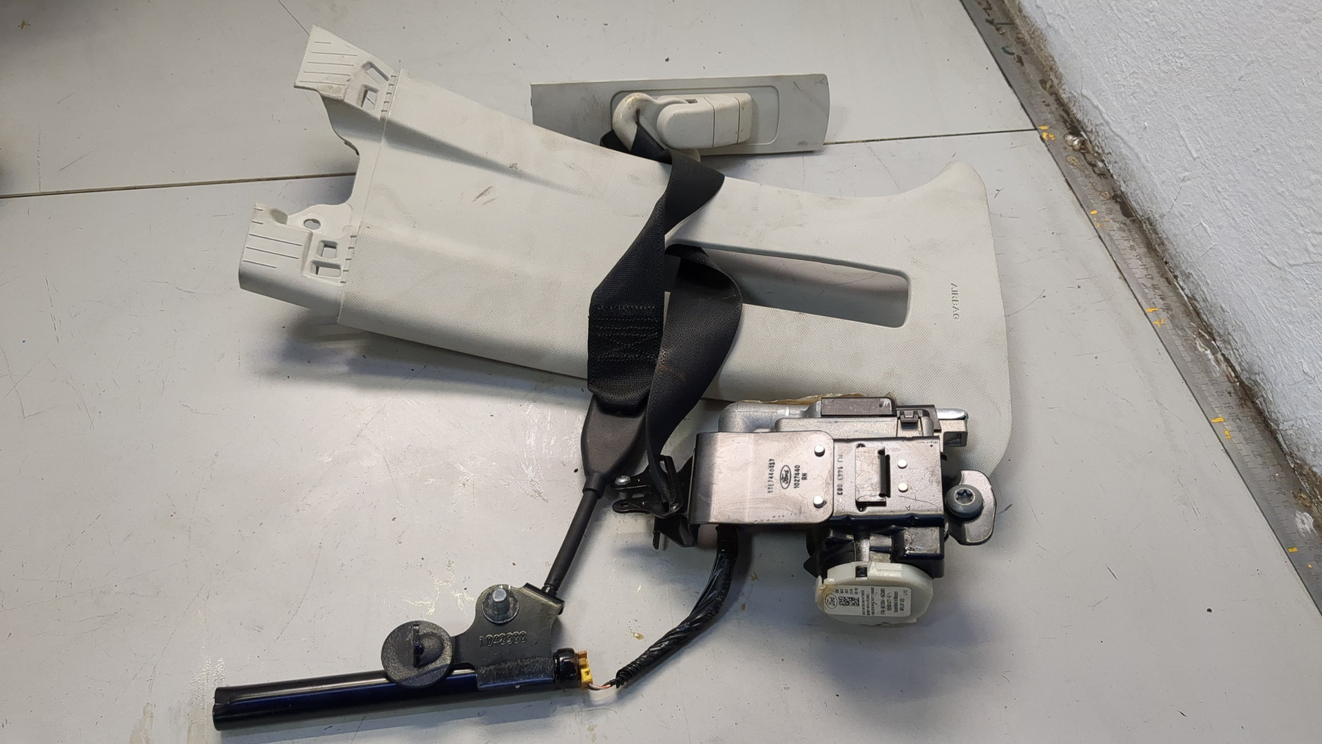 Ремень безопасности