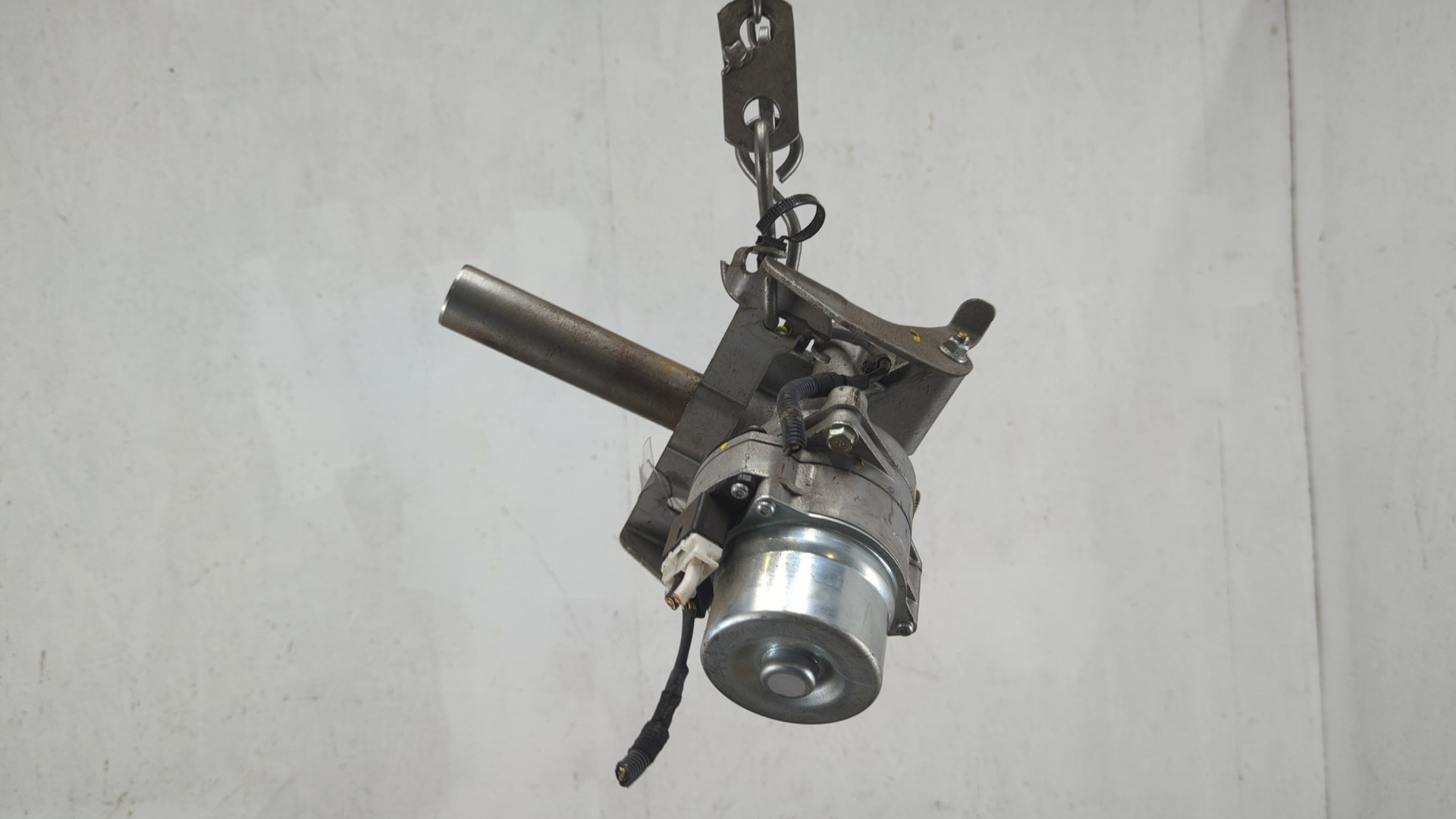 Серводвигатель рулевой рейки