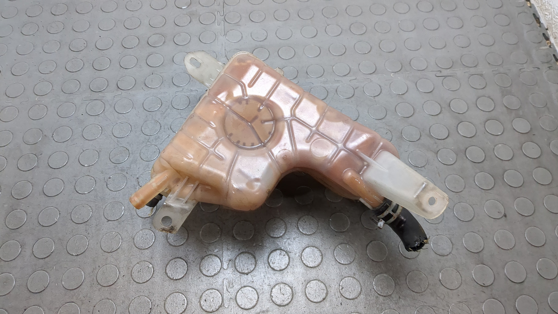 Бачок расширительный