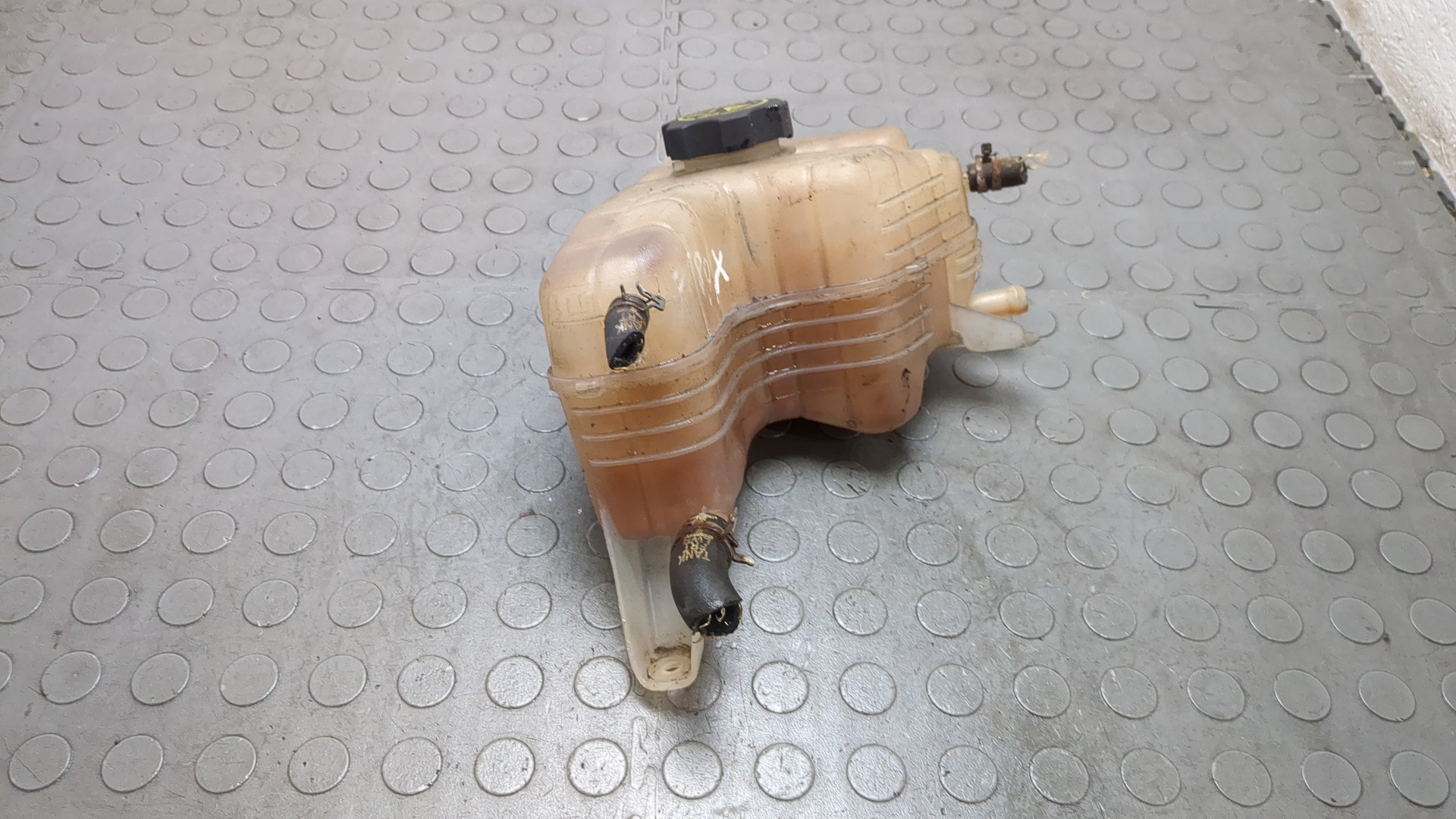 Бачок расширительный