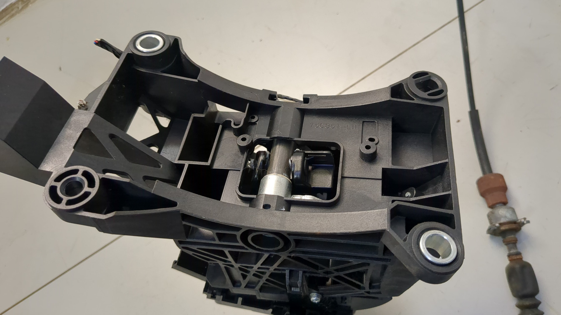 Кулиса МКПП / АКПП