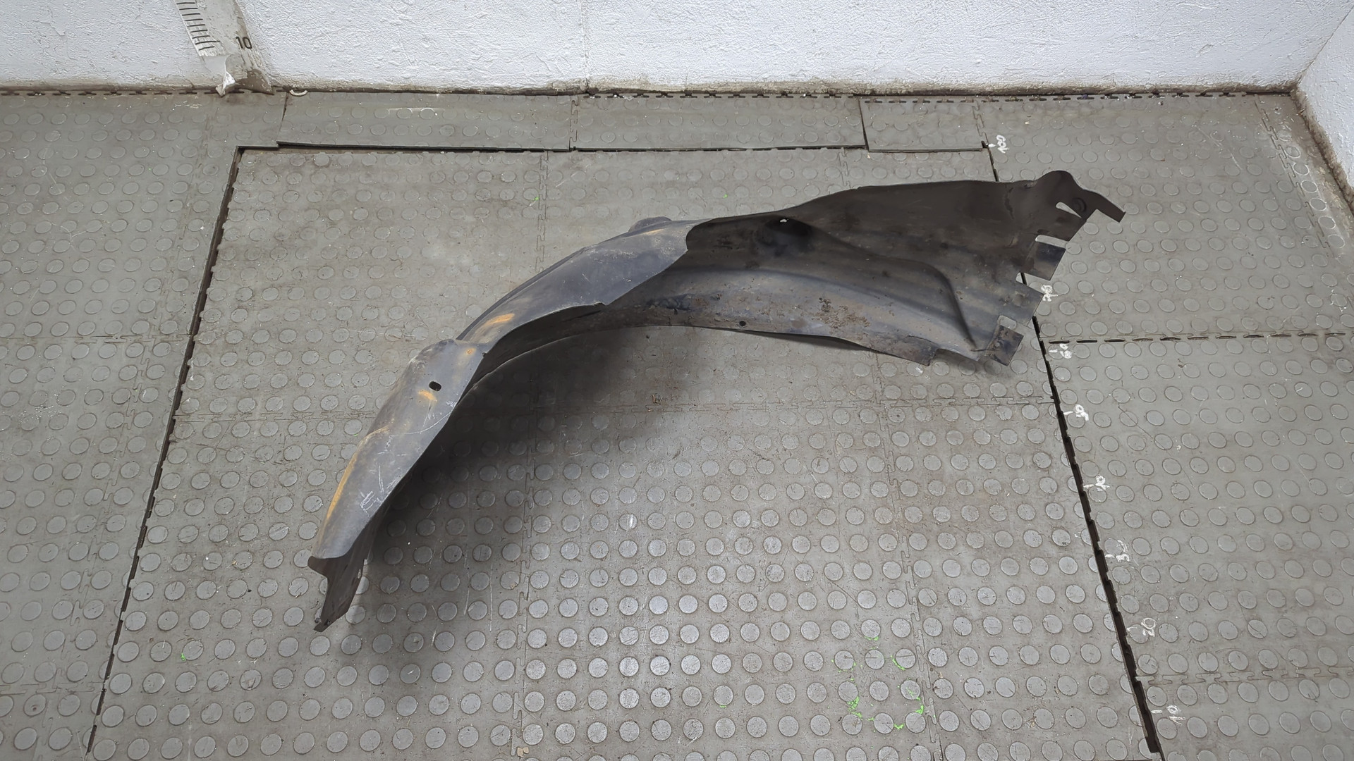 Локер передний левый