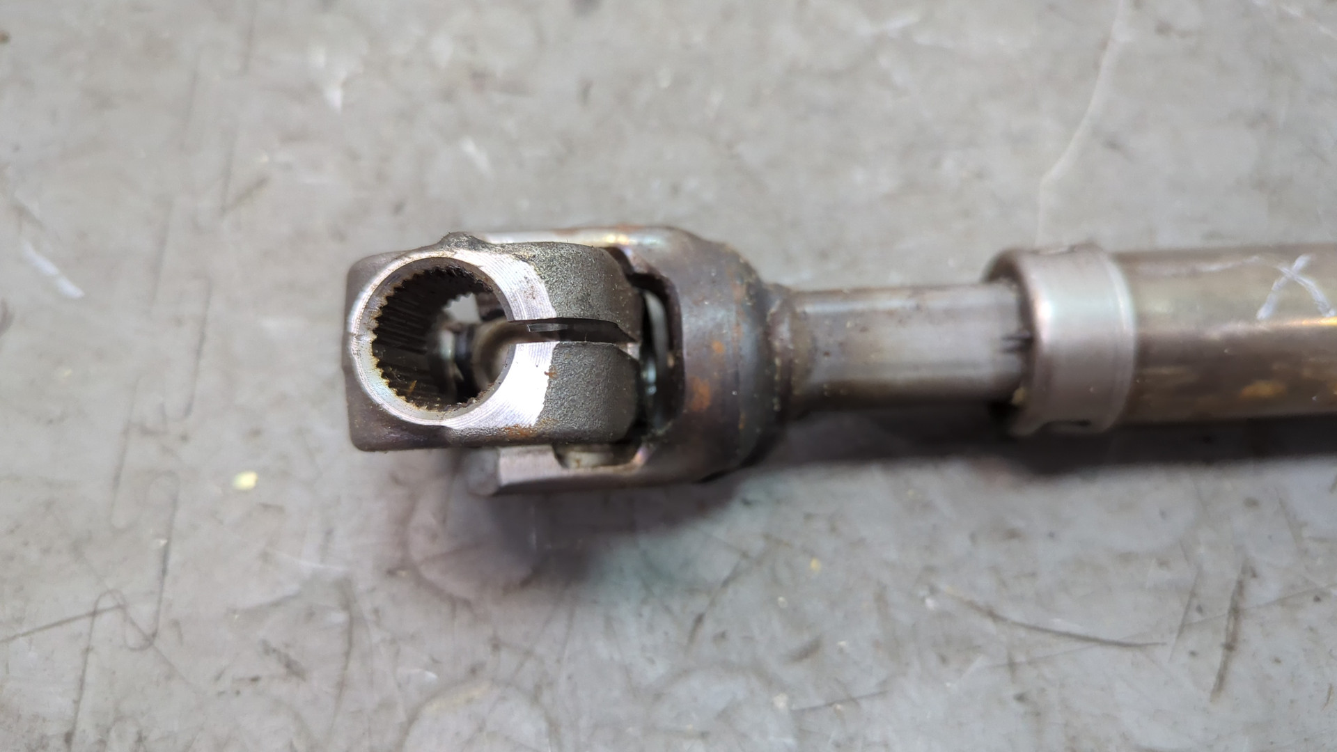 Кардан рулевой