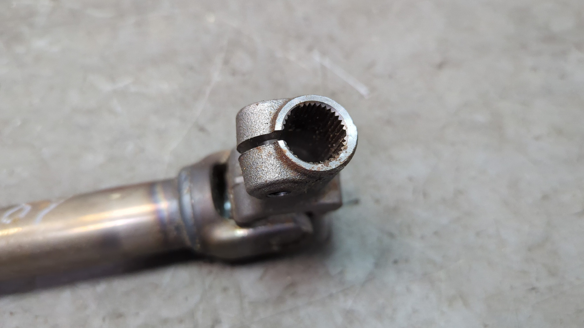 Кардан рулевой