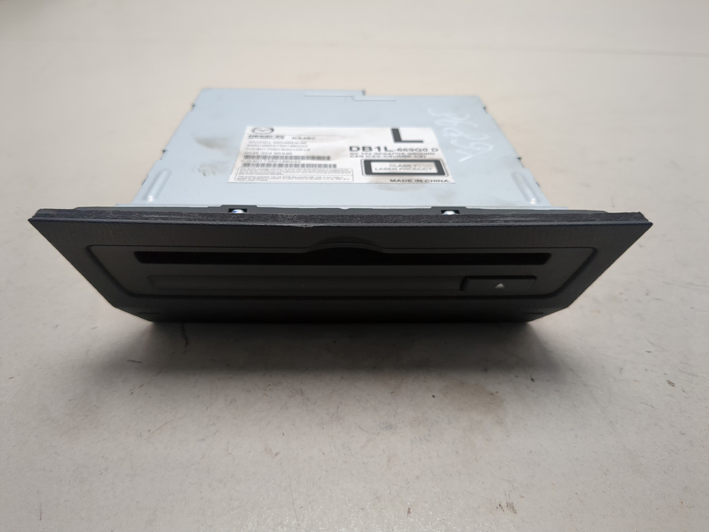 Проигрыватель CD/DVD