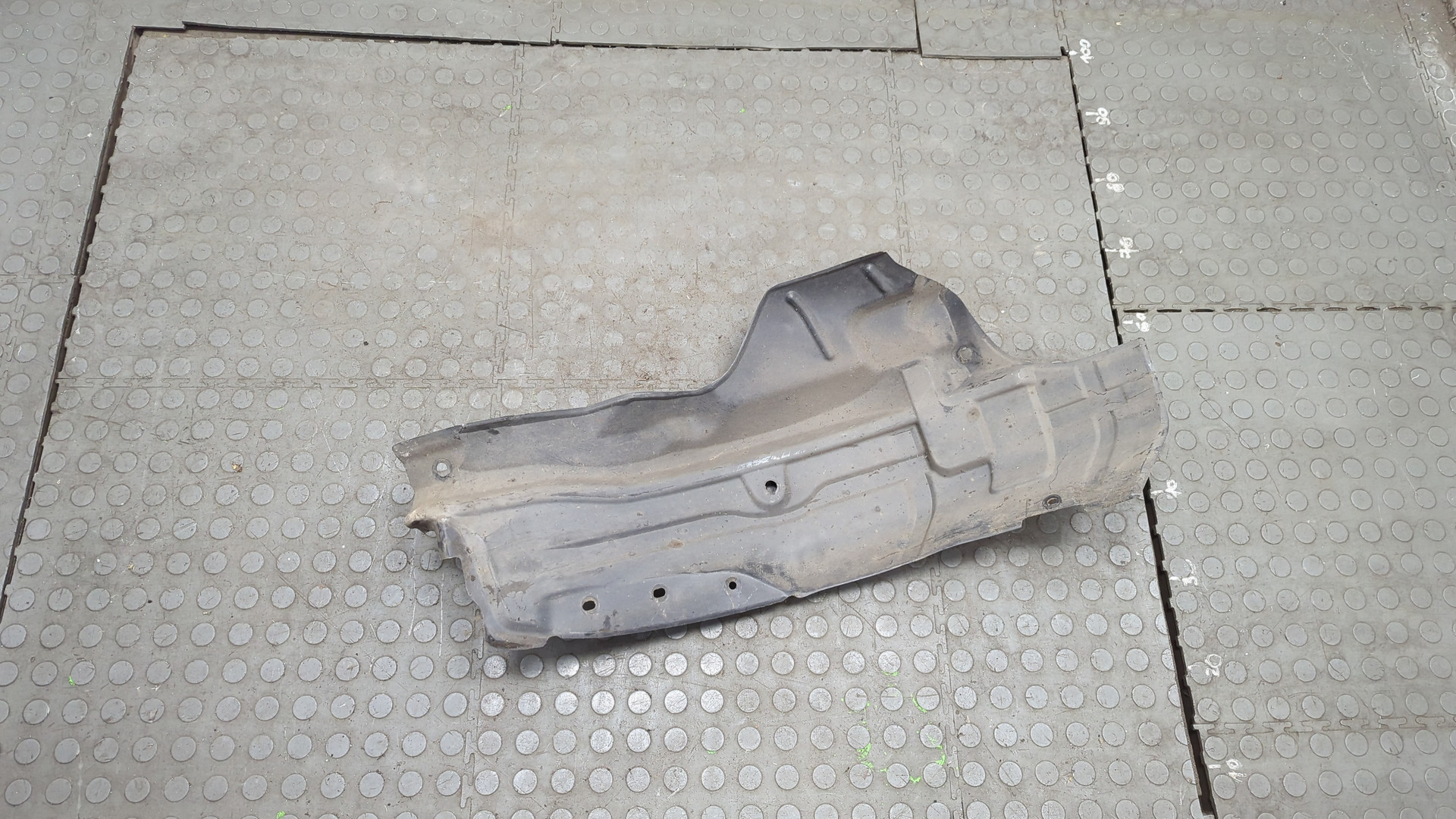 Локер передний левый