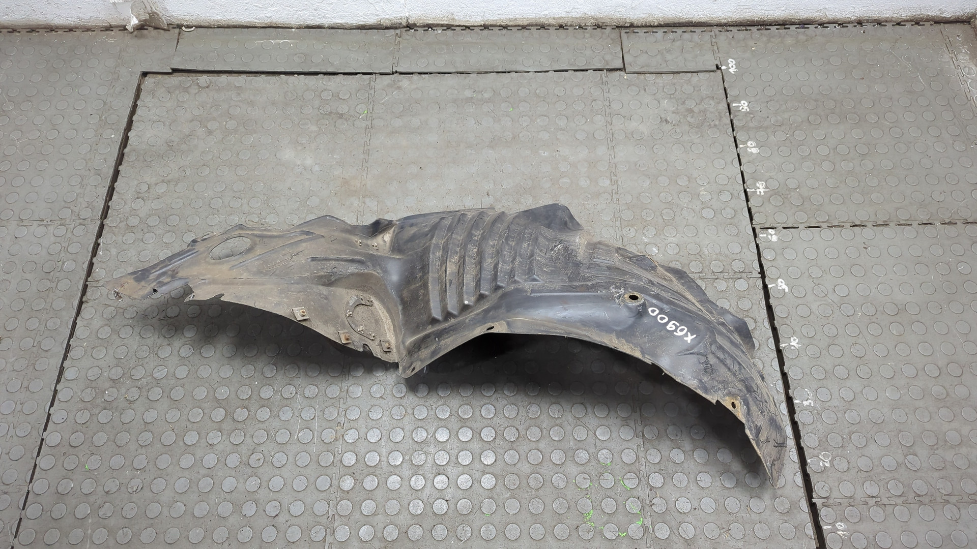 Локер передний левый