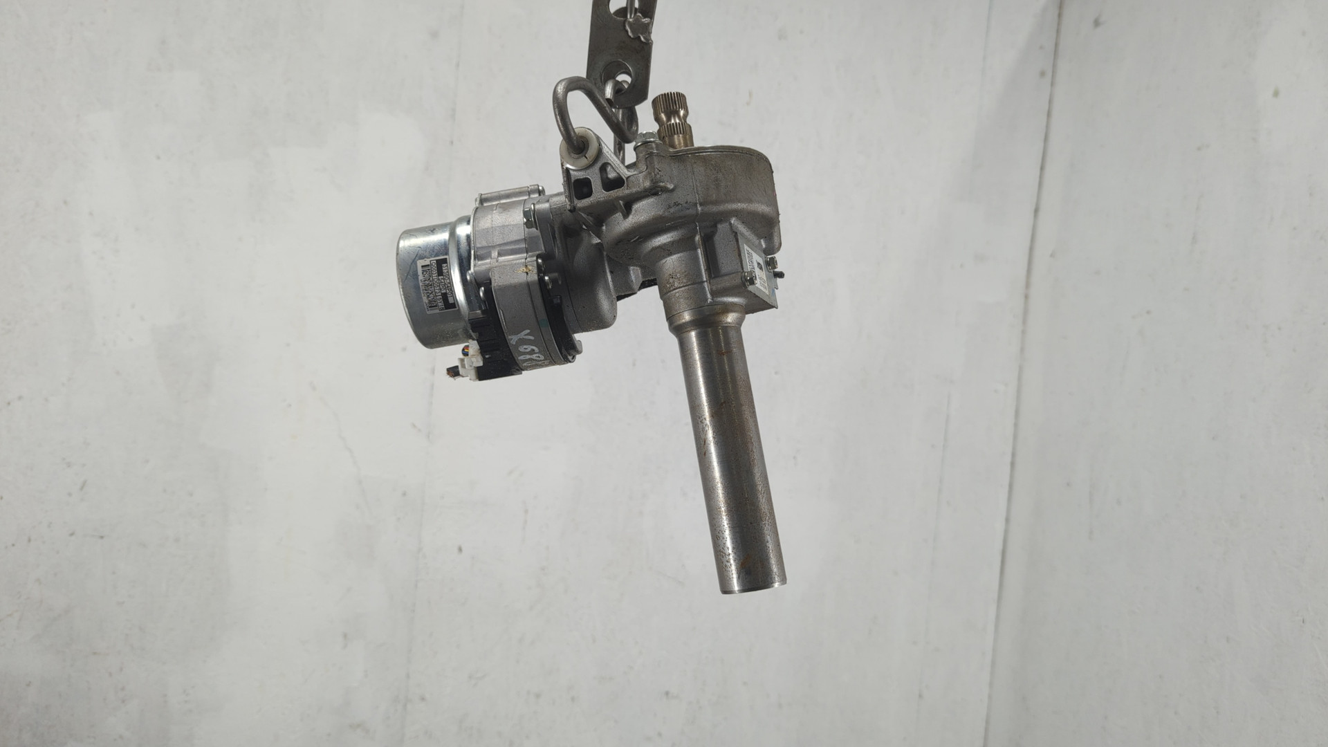 Серводвигатель рулевой рейки