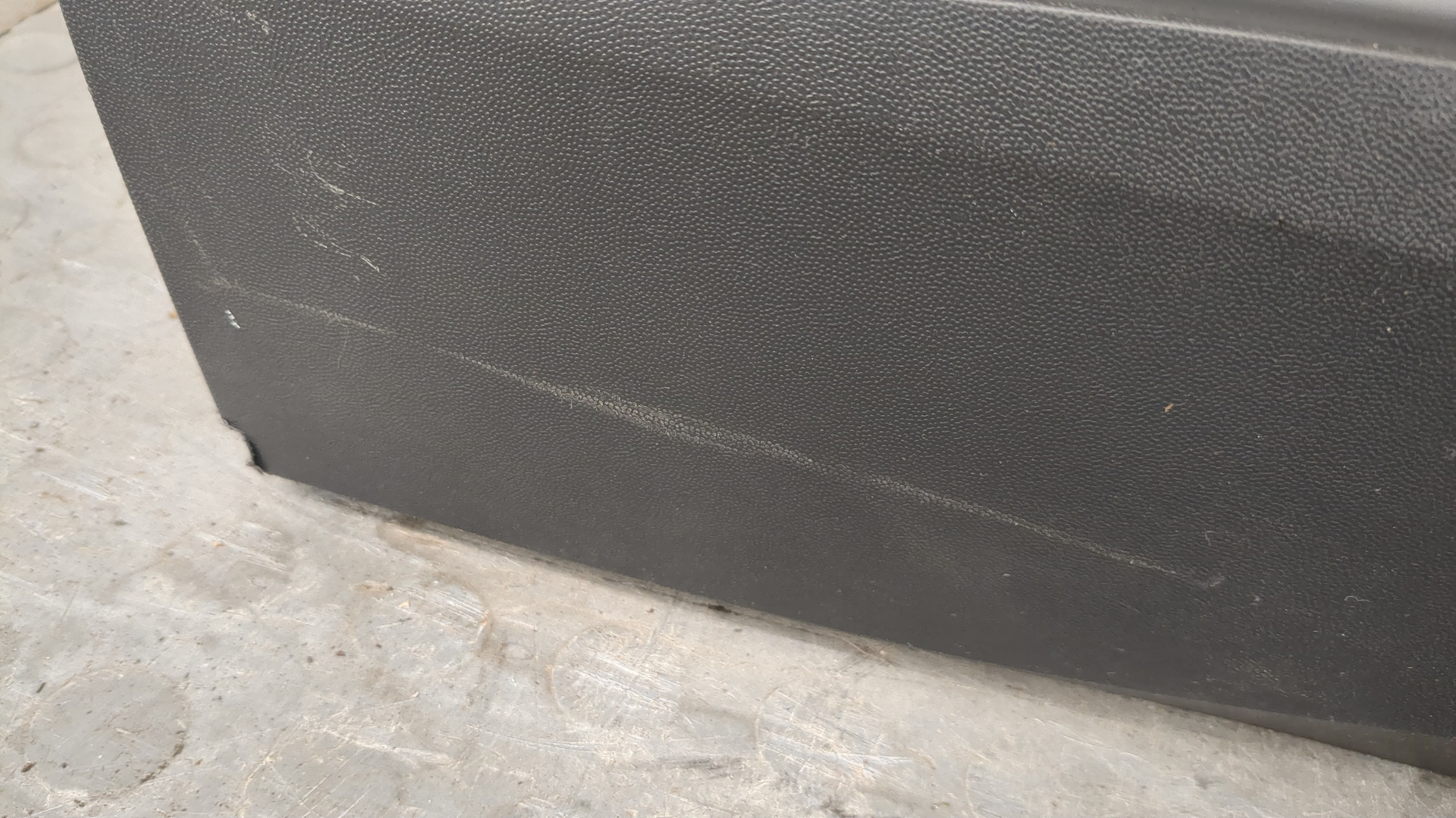 Дверь передняя левая