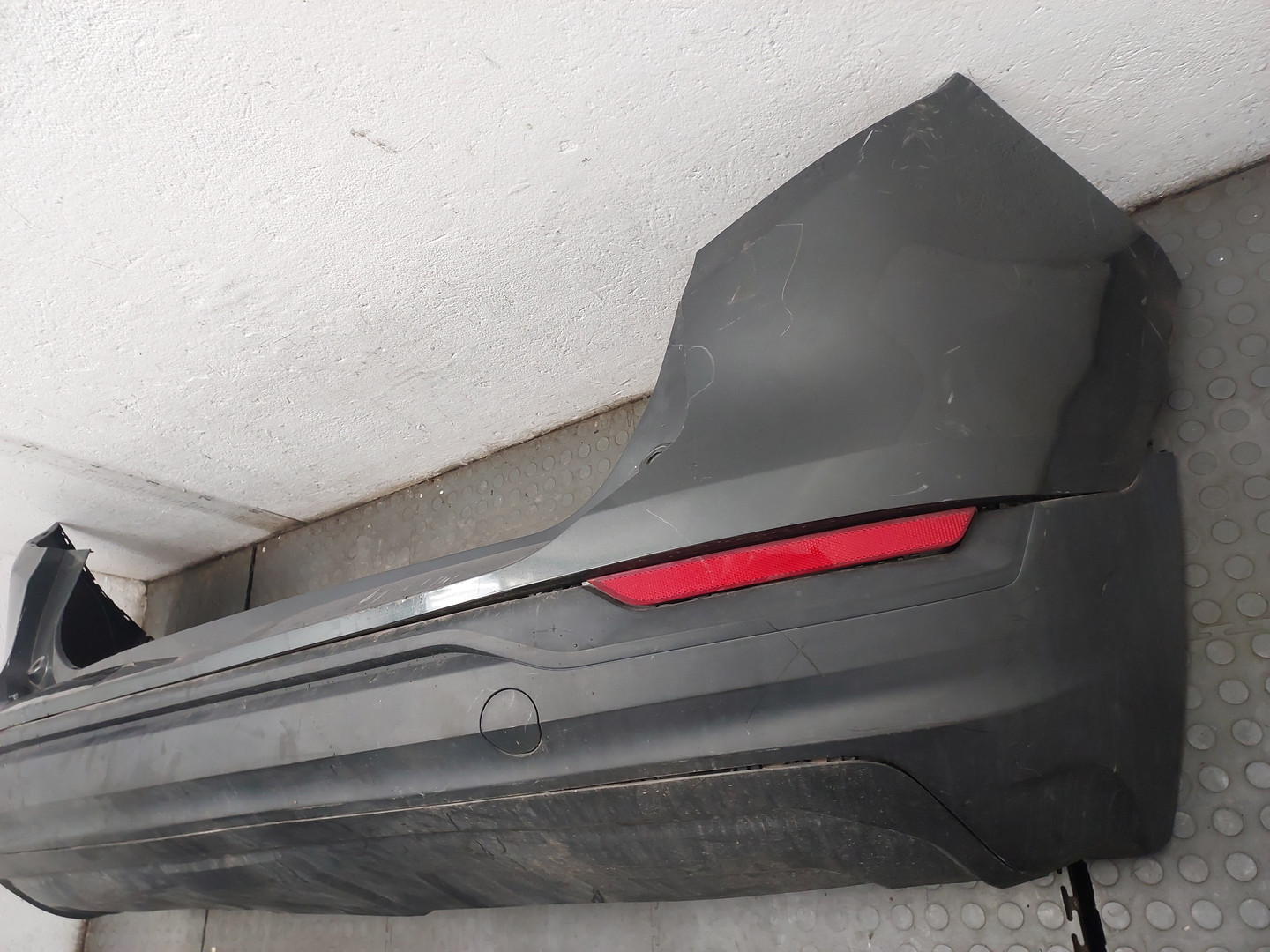 Бампер задний