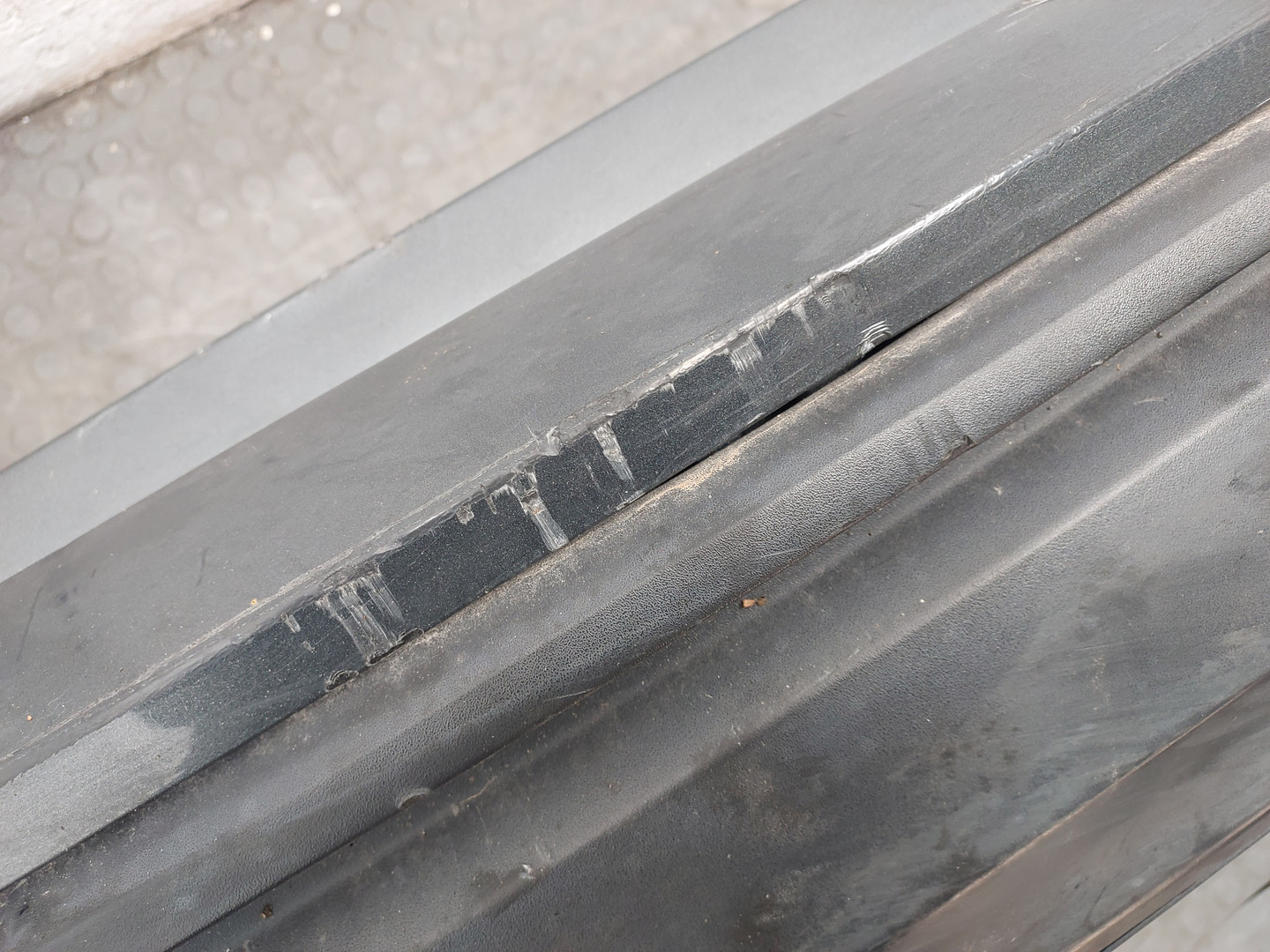 Бампер задний