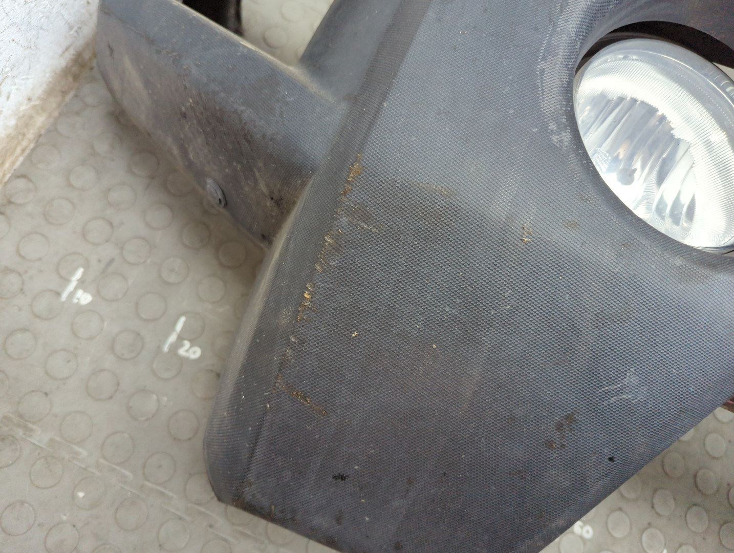 Бампер передний