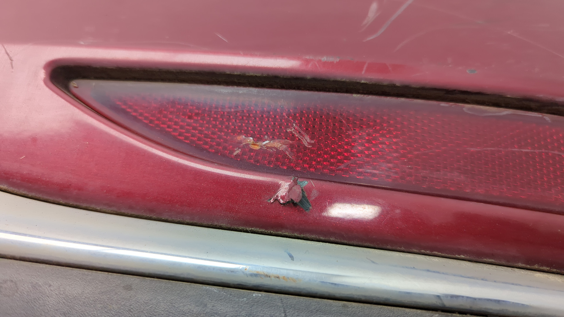 Бампер задний