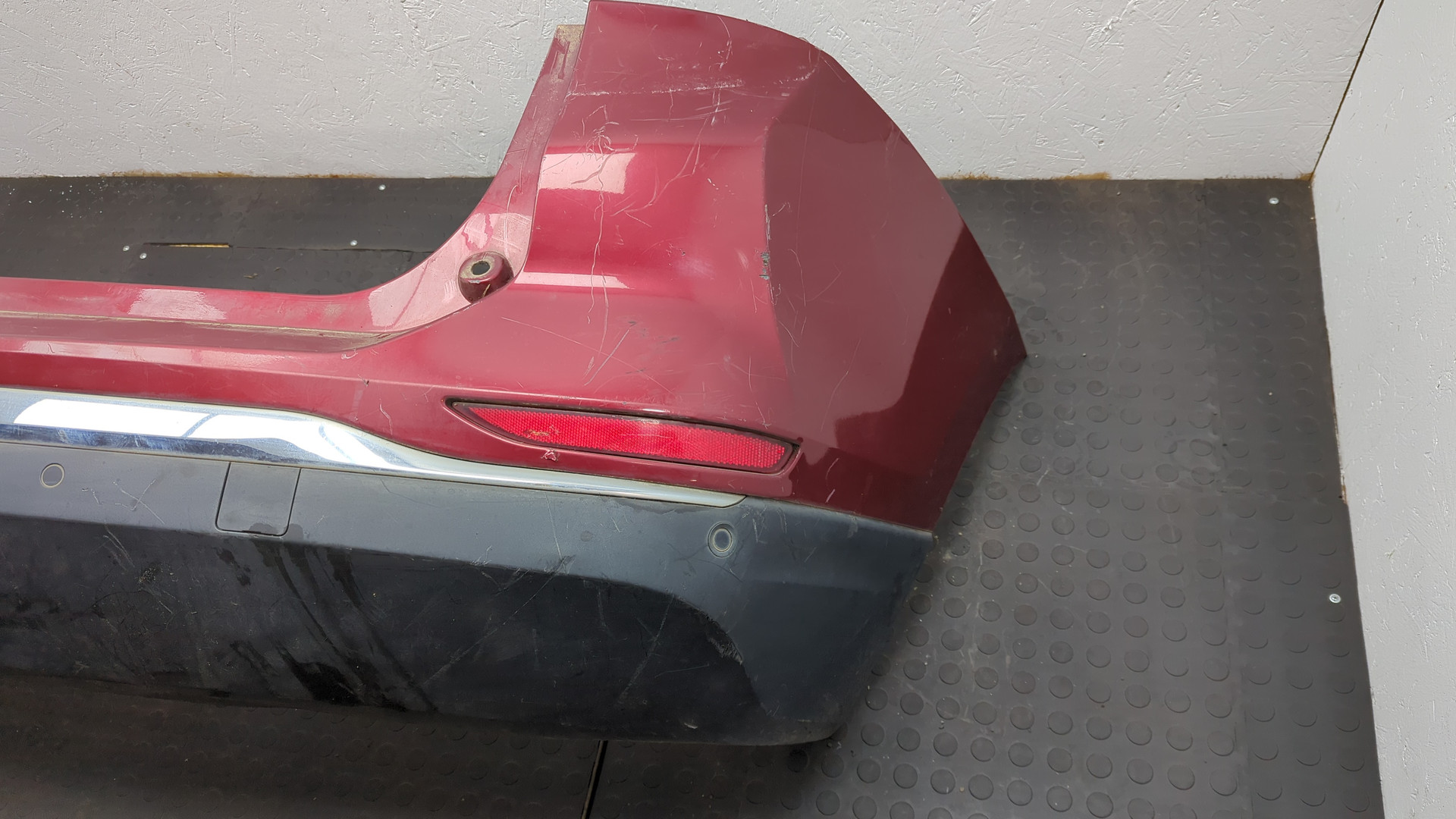 Бампер задний