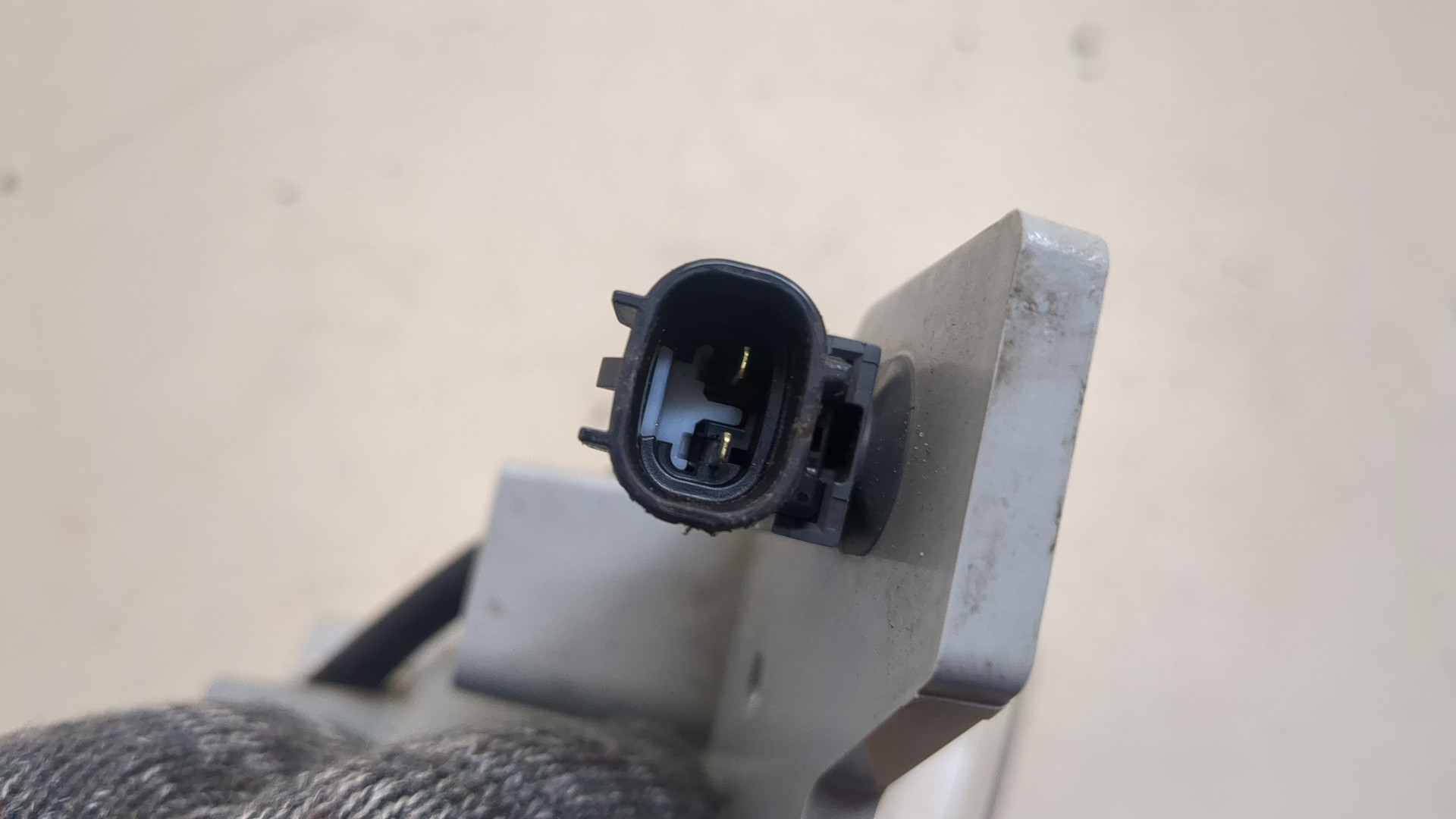 Повторитель на крыло левый