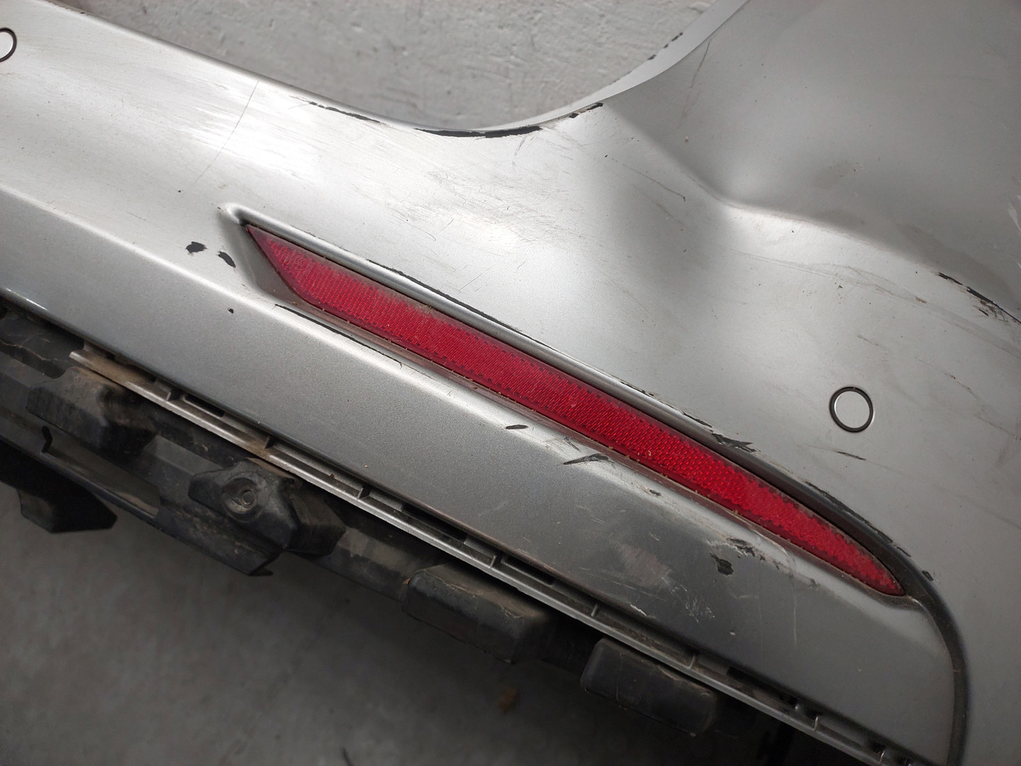 Бампер задний