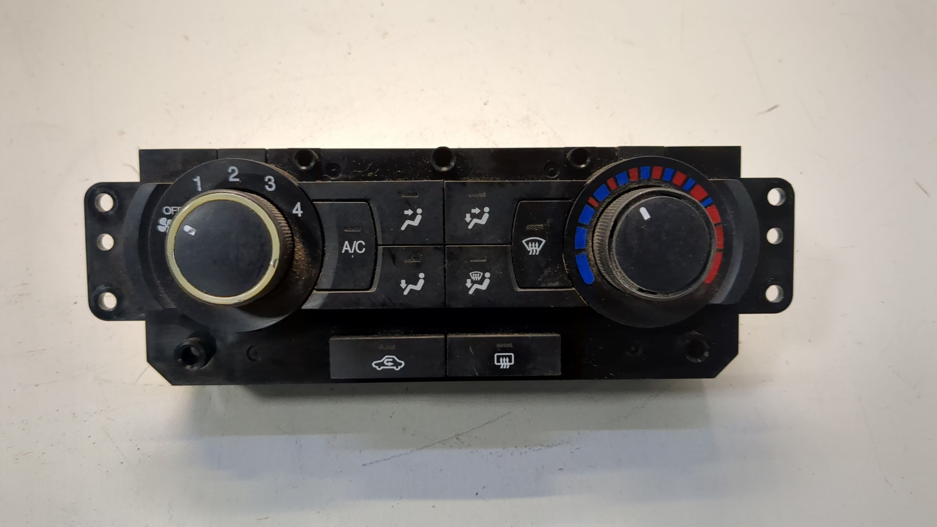 Переключатель отопителя