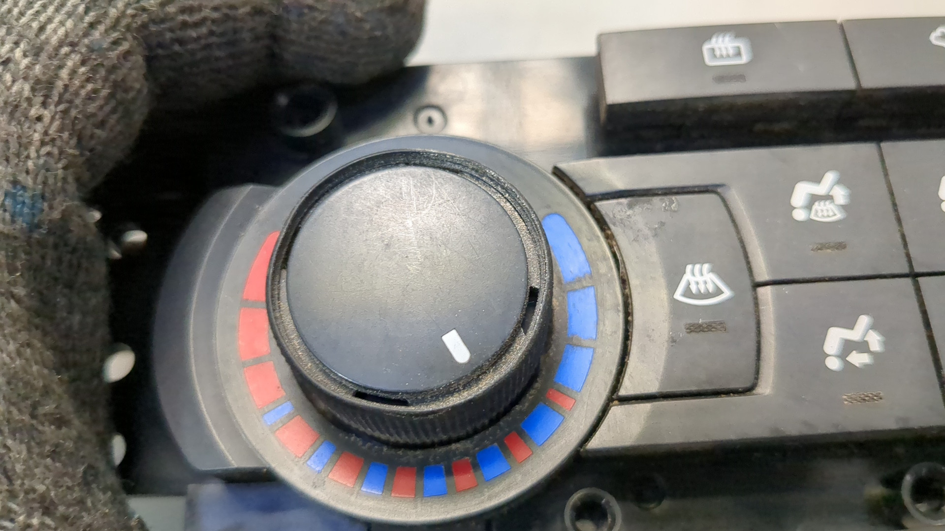 Переключатель отопителя