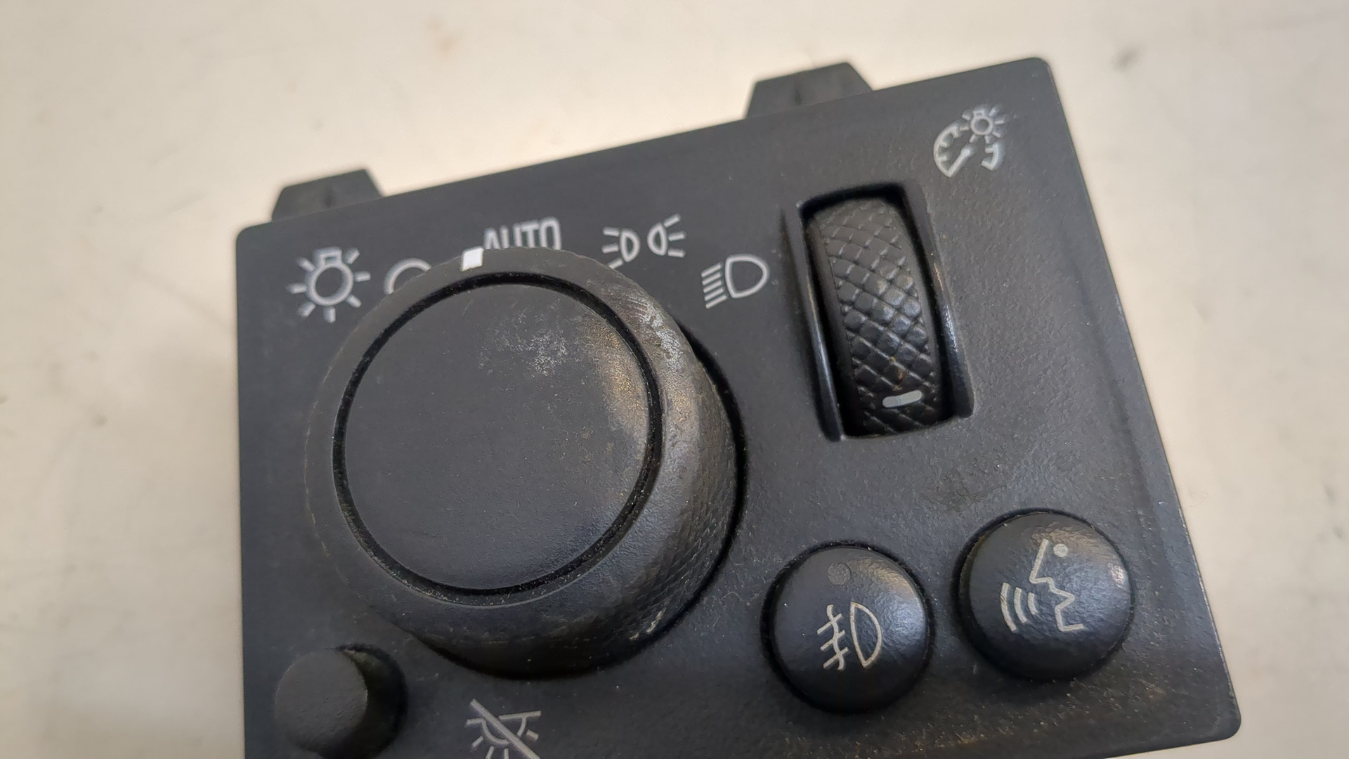 Переключатель света фар