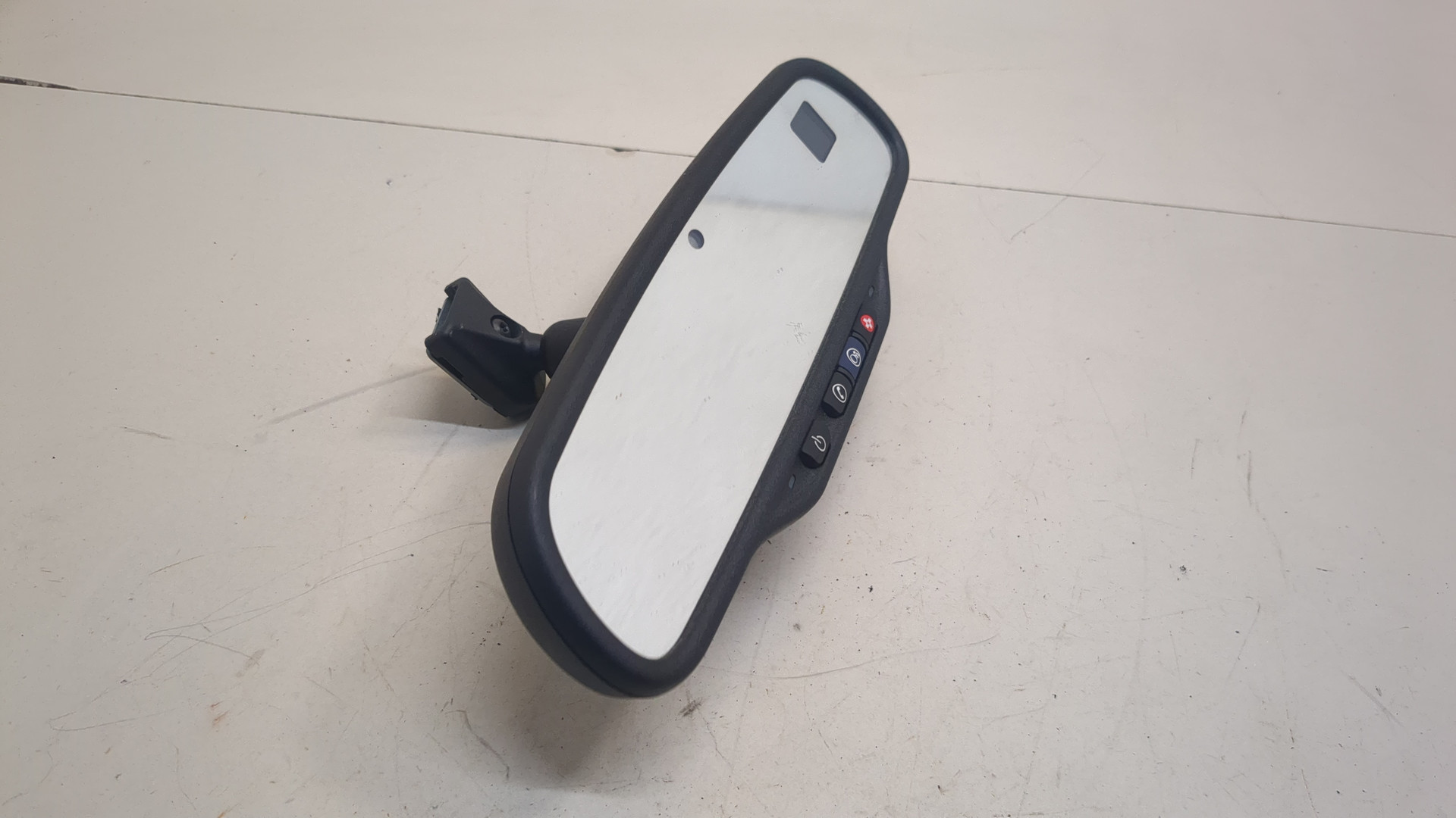 Зеркало заднего вида