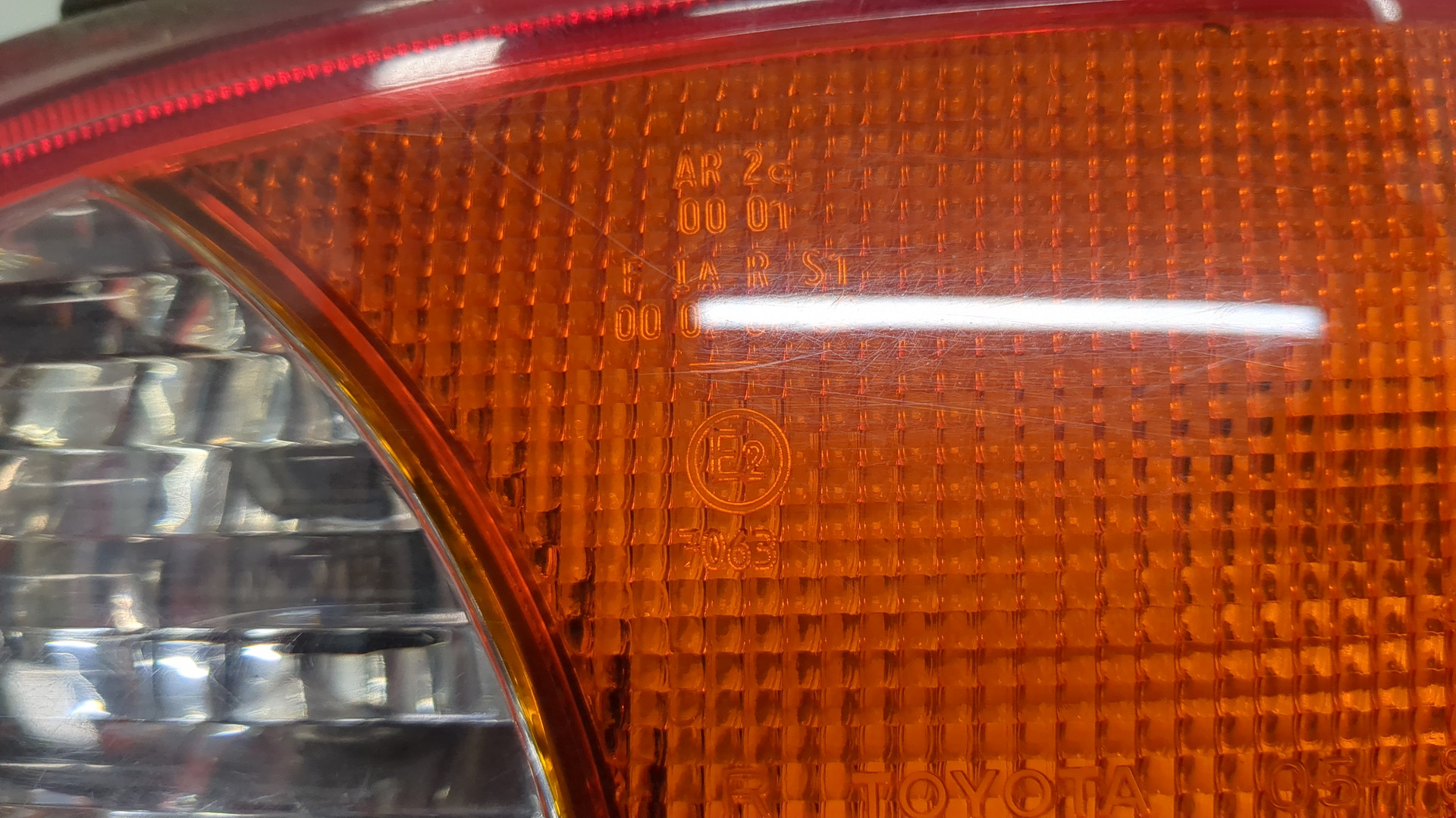 Фонарь задний правый