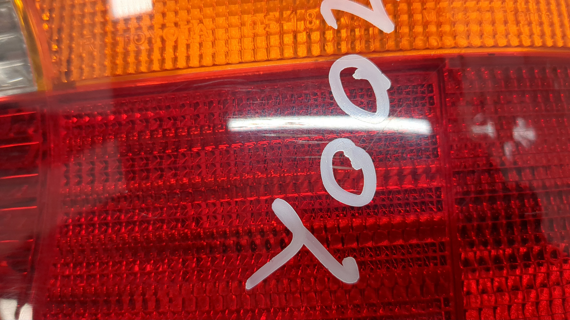 Фонарь задний правый