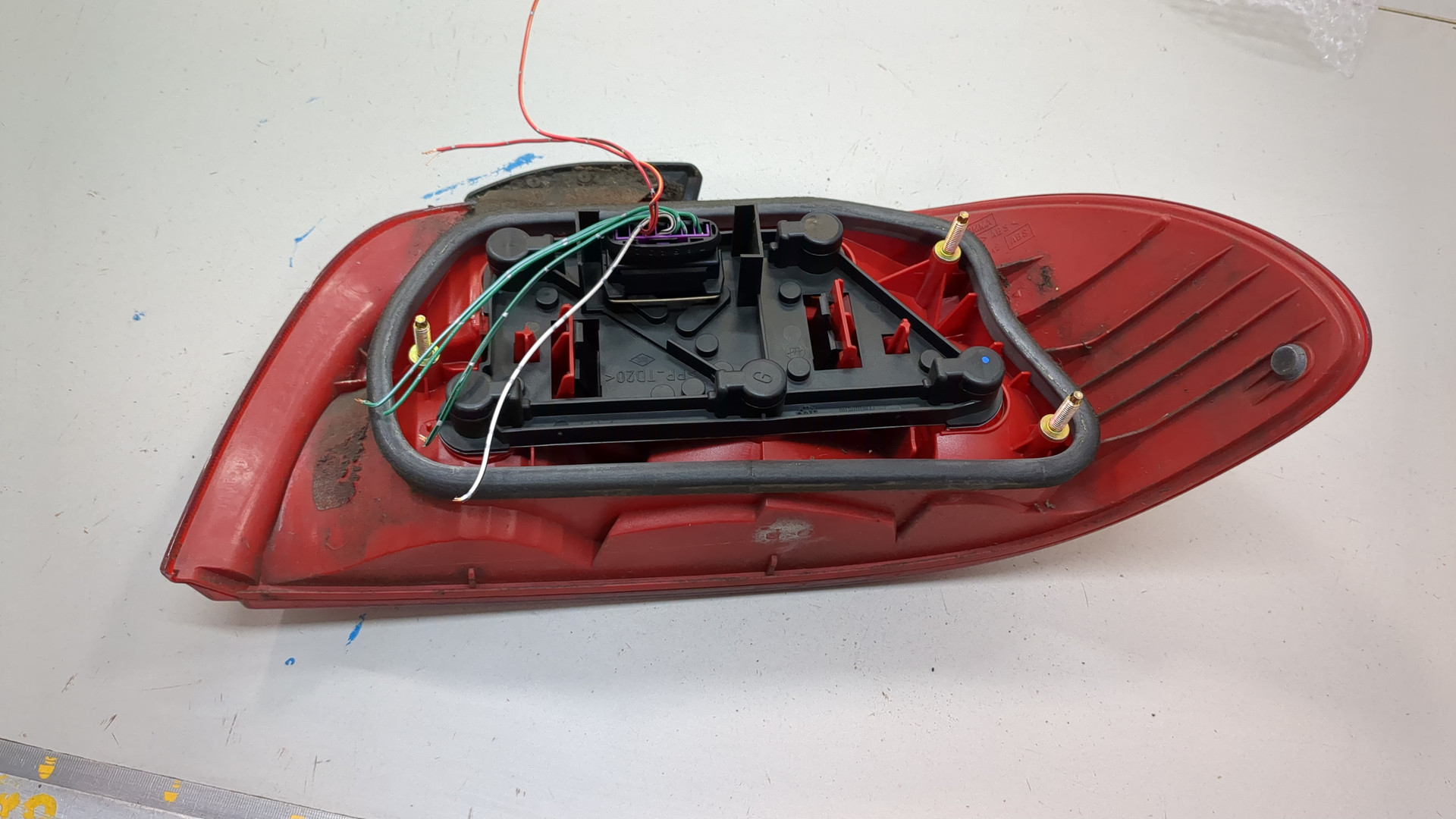 Фонарь задний левый