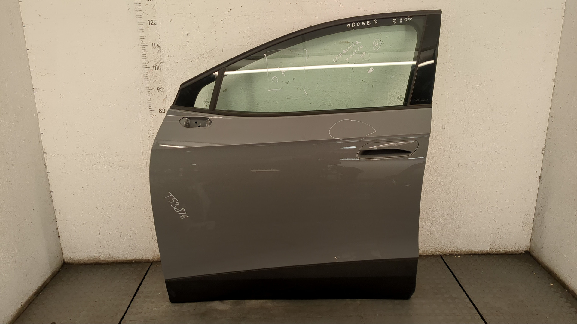 Дверь передняя левая