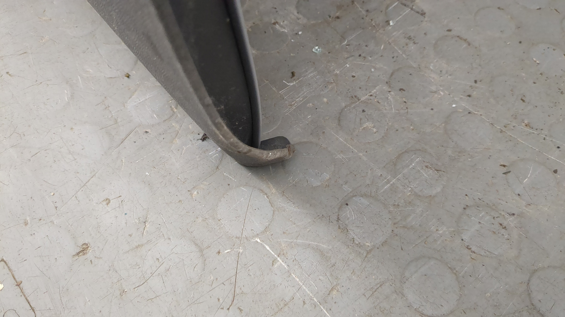 Дверь передняя левая