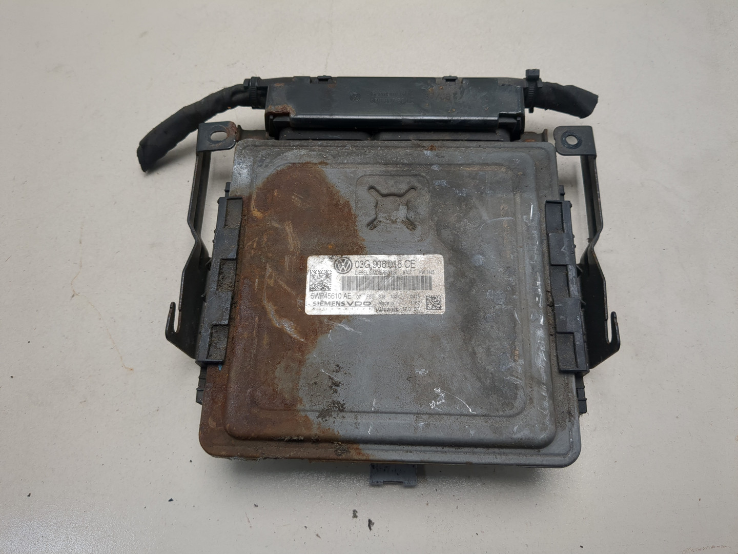 Блок управления двигателем