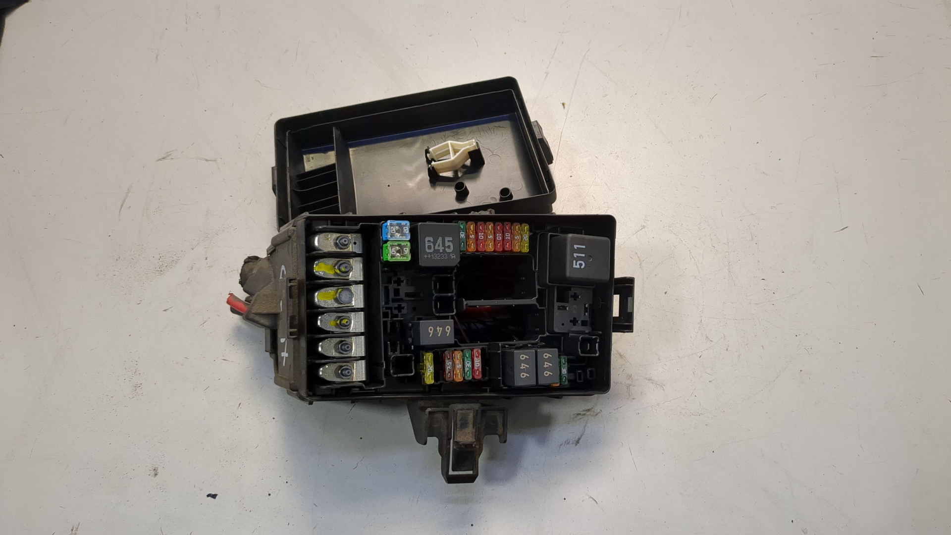 Блок предохранителей