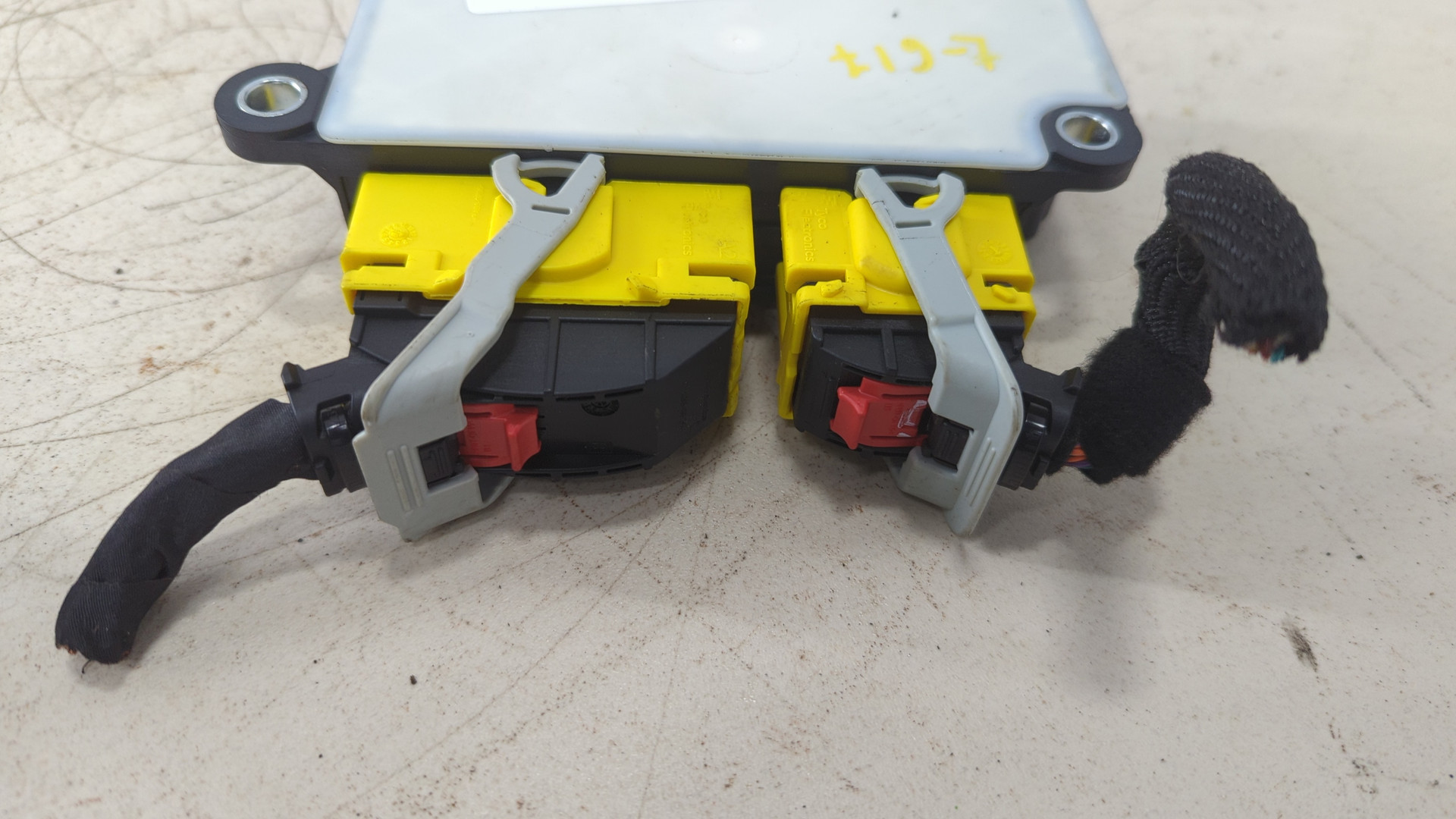 Блок управления подушек безопасности (AIR BAG)