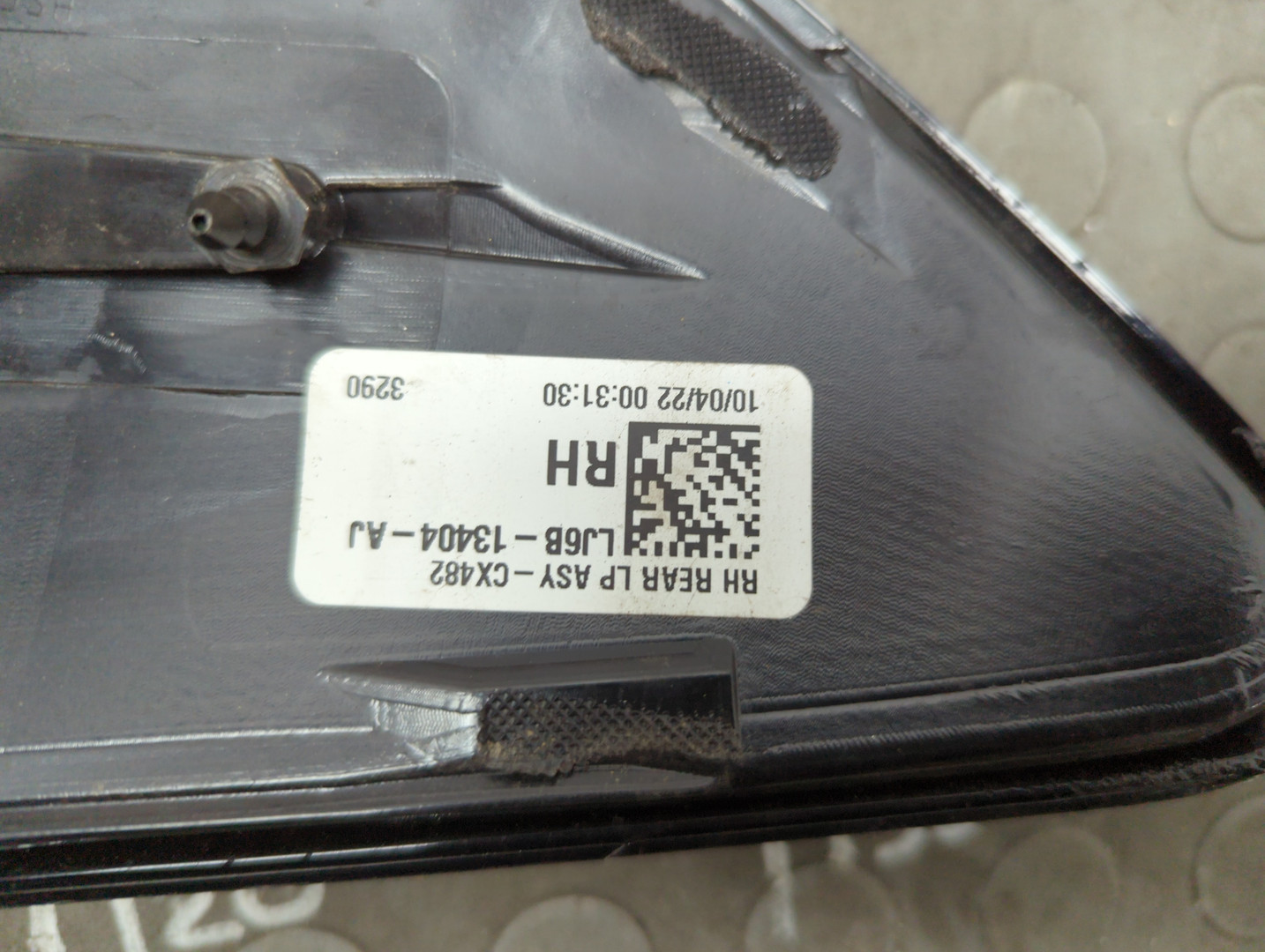 Фонарь задний правый