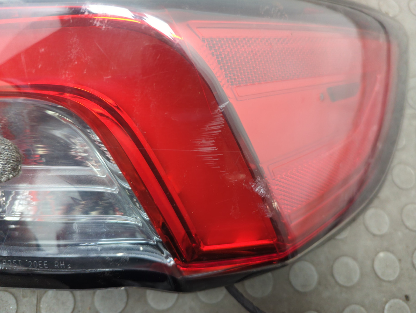 Фонарь задний правый