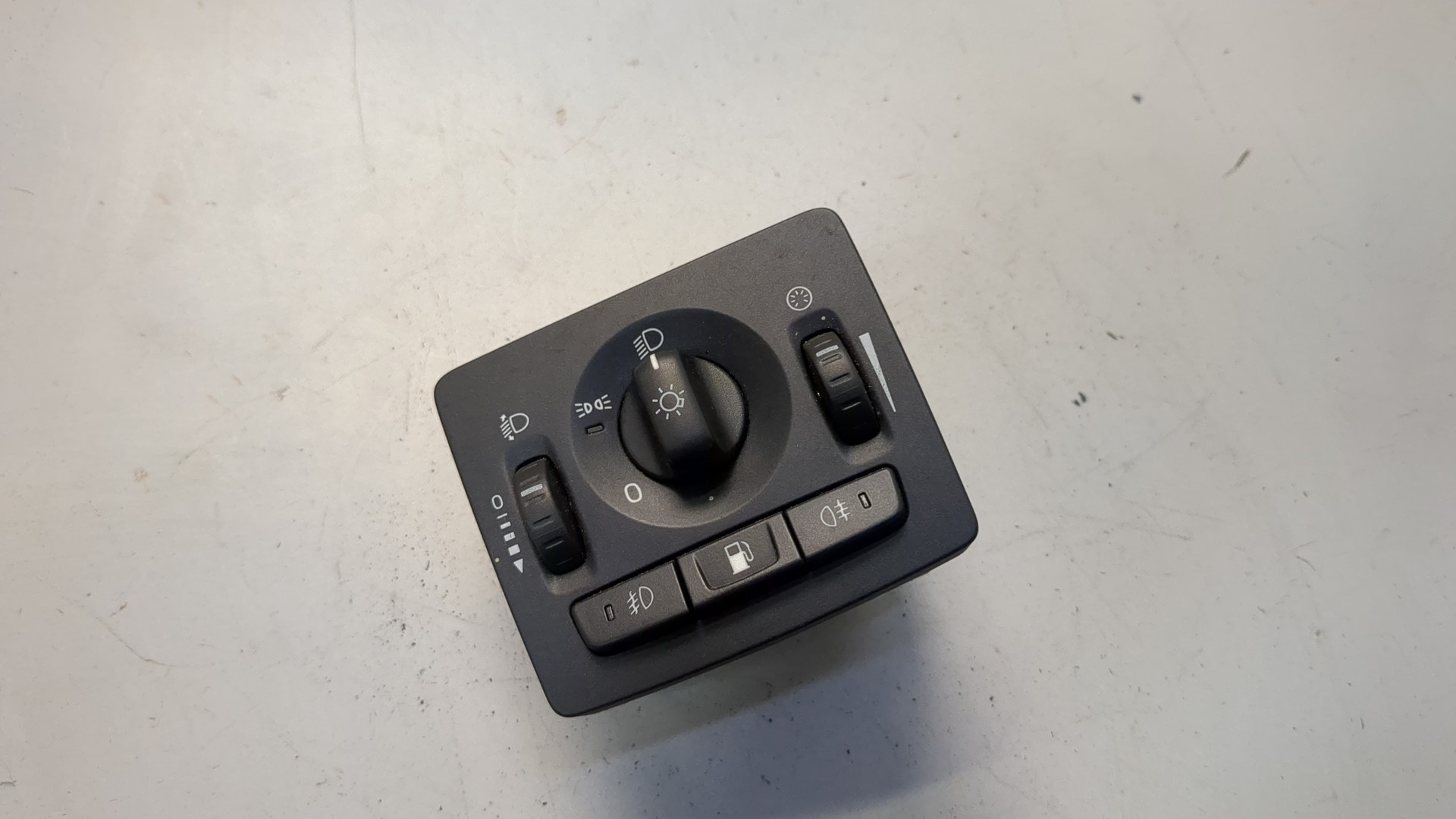 Переключатель света фар