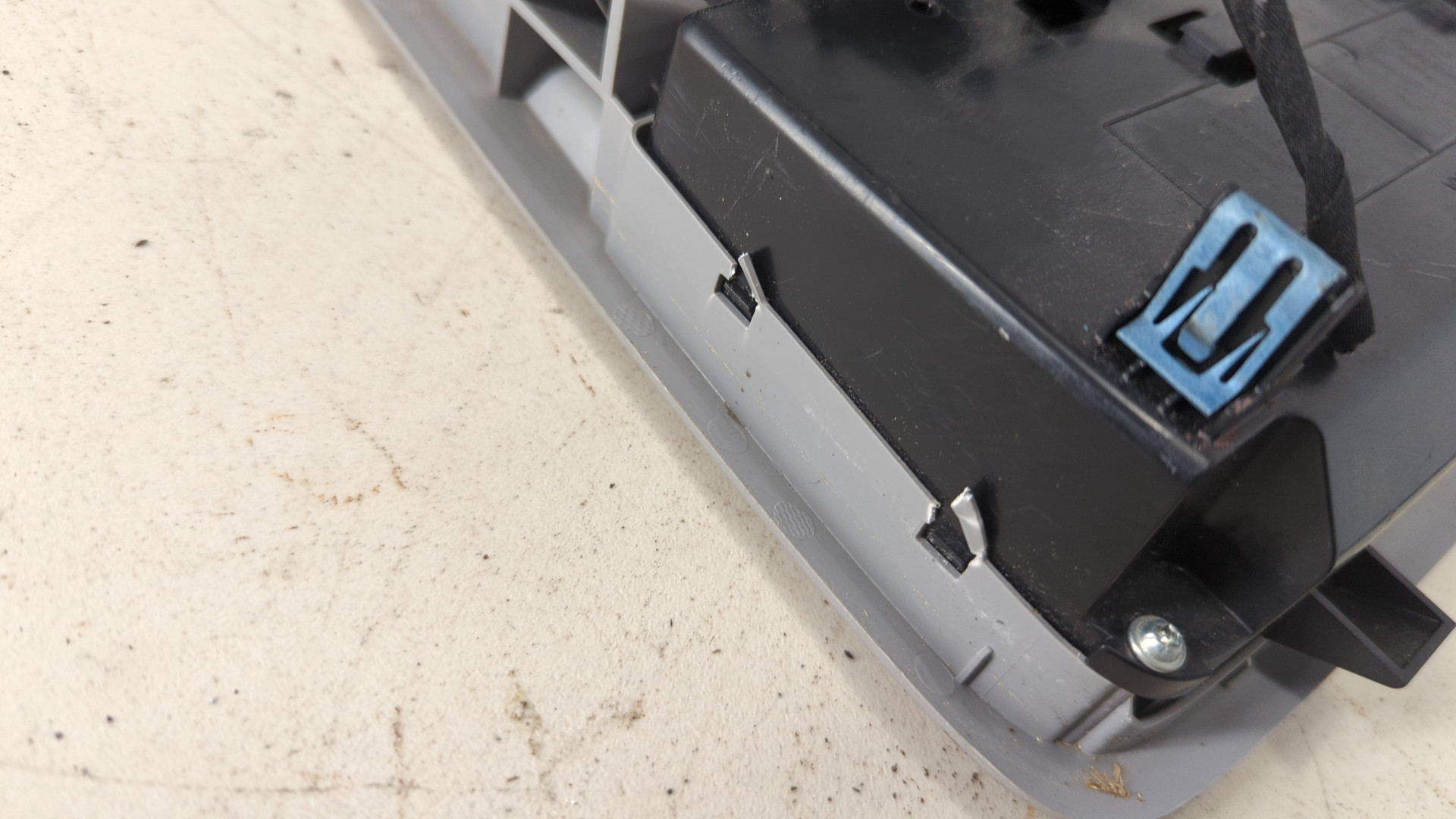 Плафон салонный