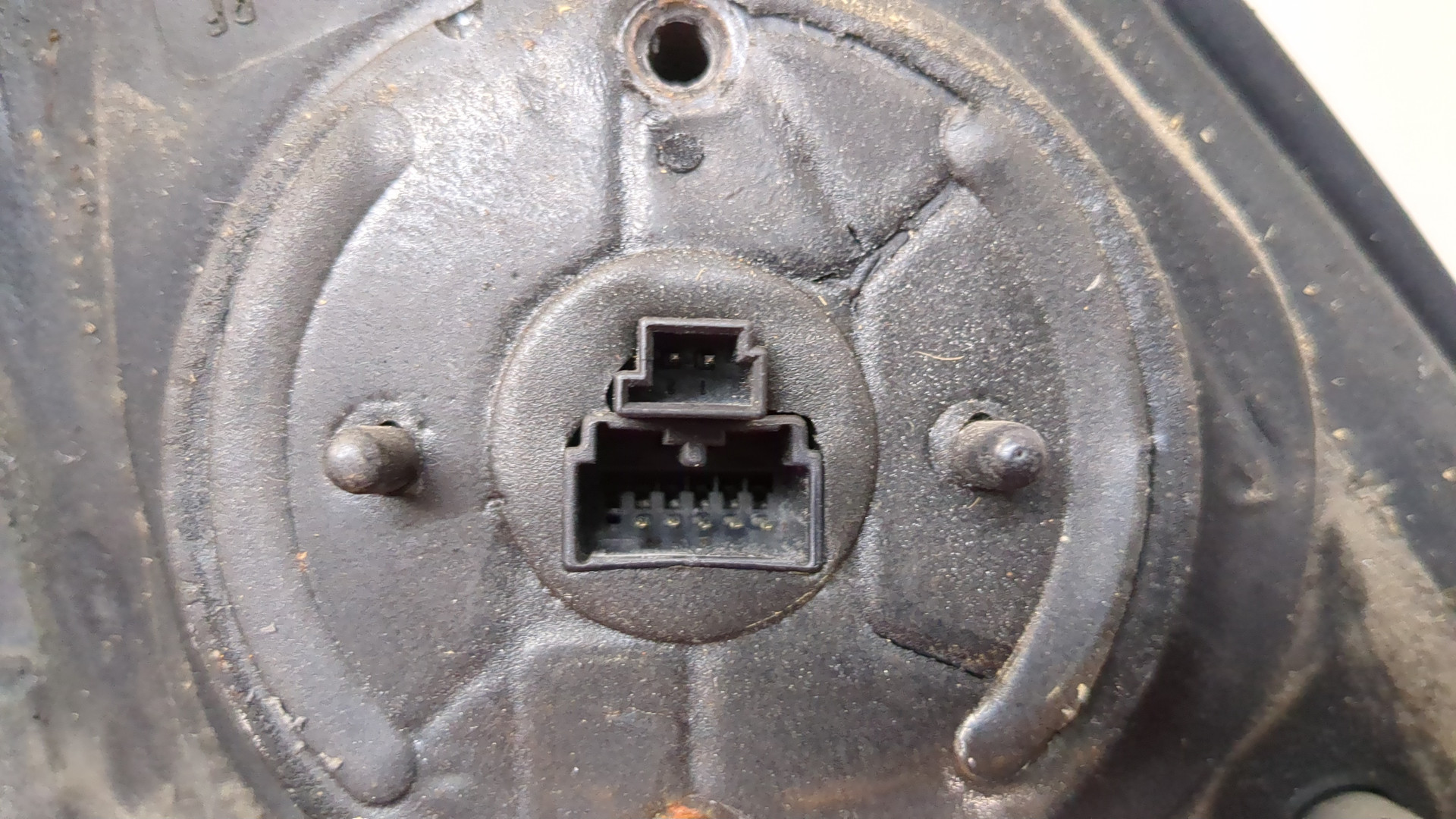 Зеркало левое электрическое