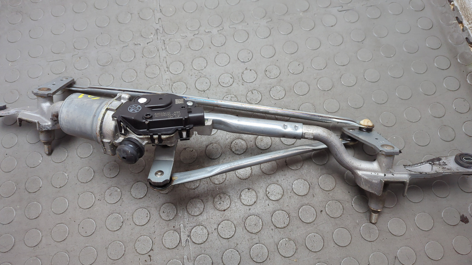 Трапеция стеклоочистителей