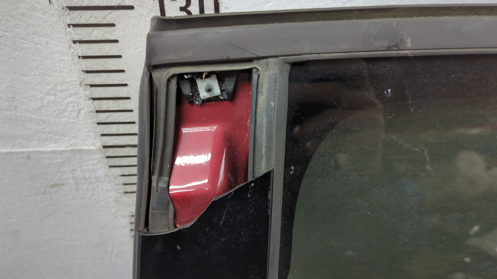 Дверь задняя левая