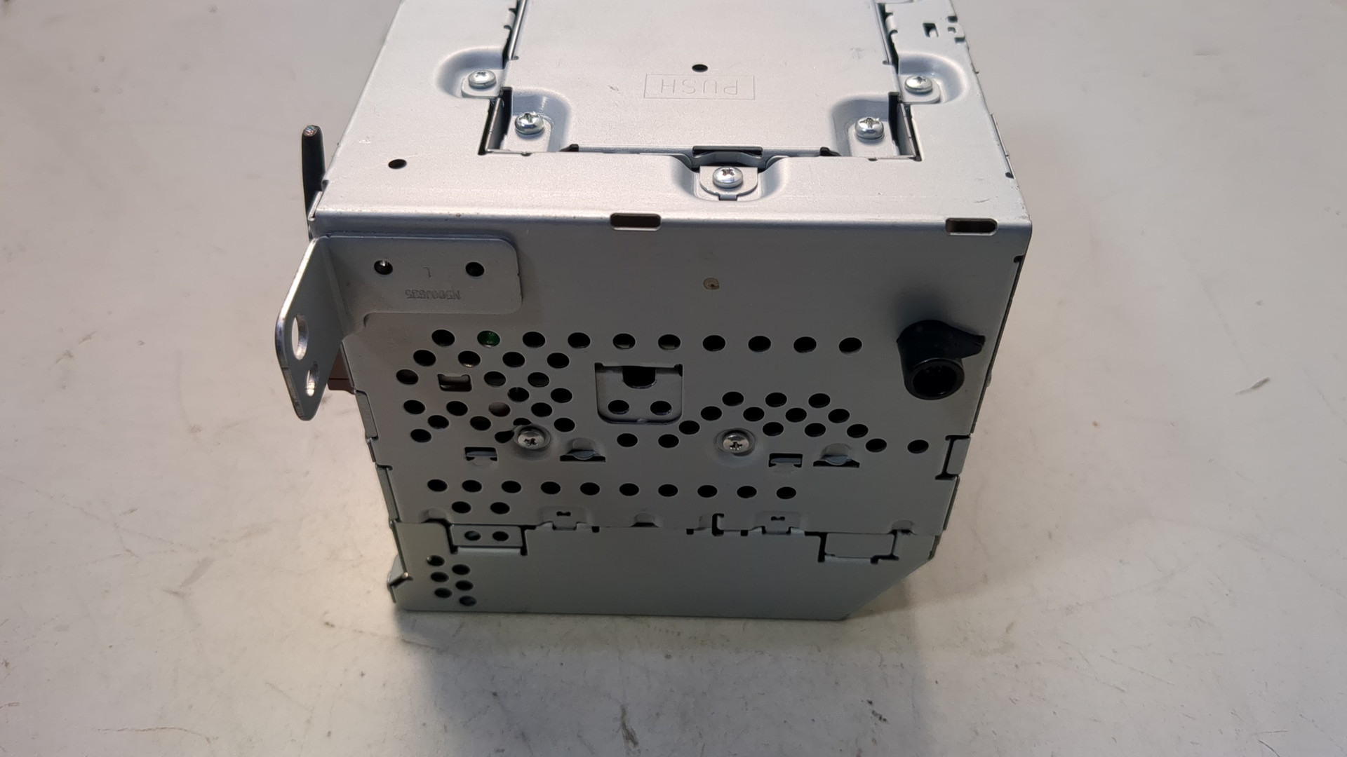 Магнитола для V60 (ZW/ZB) 2018>