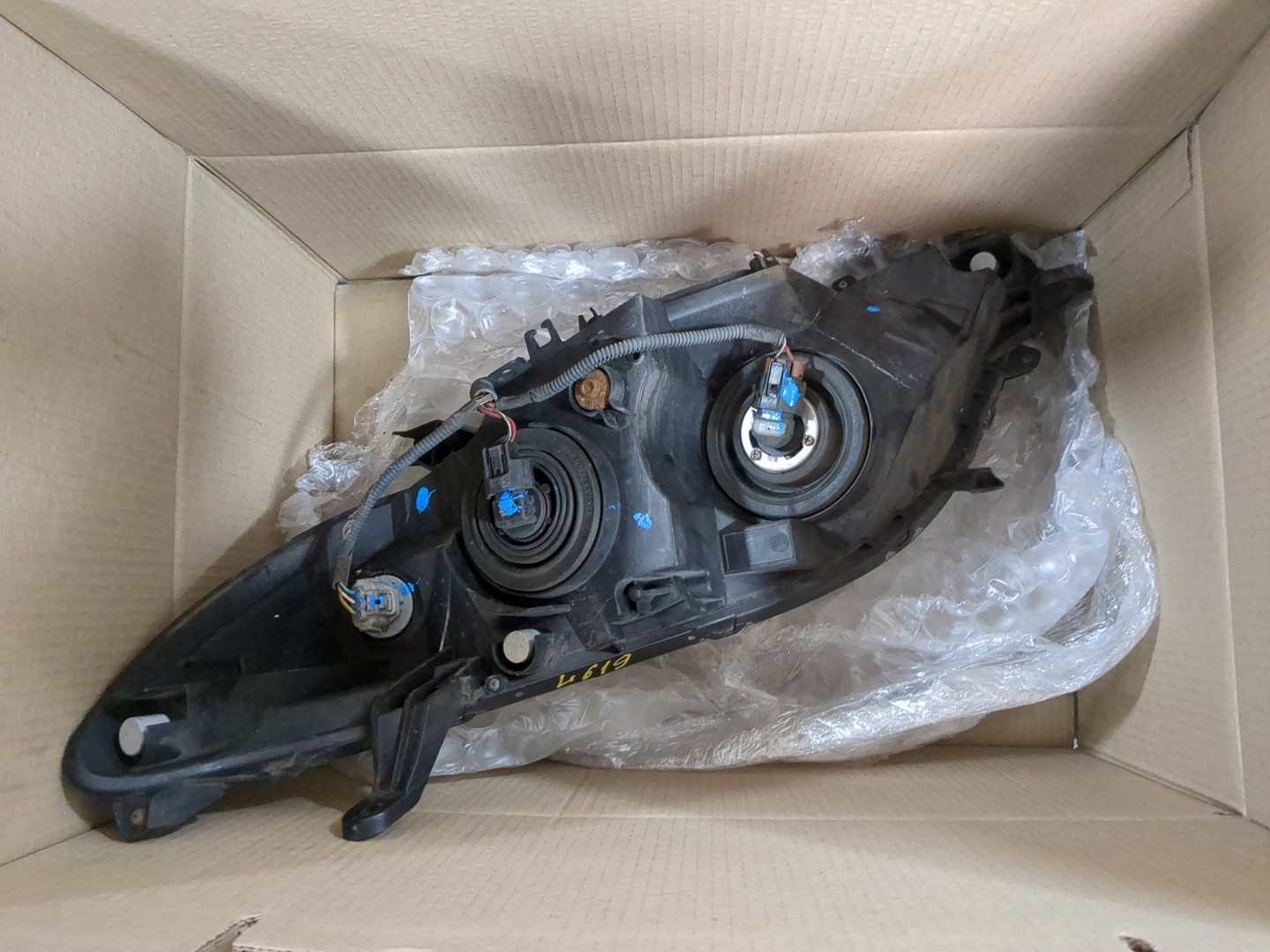 Фара правая