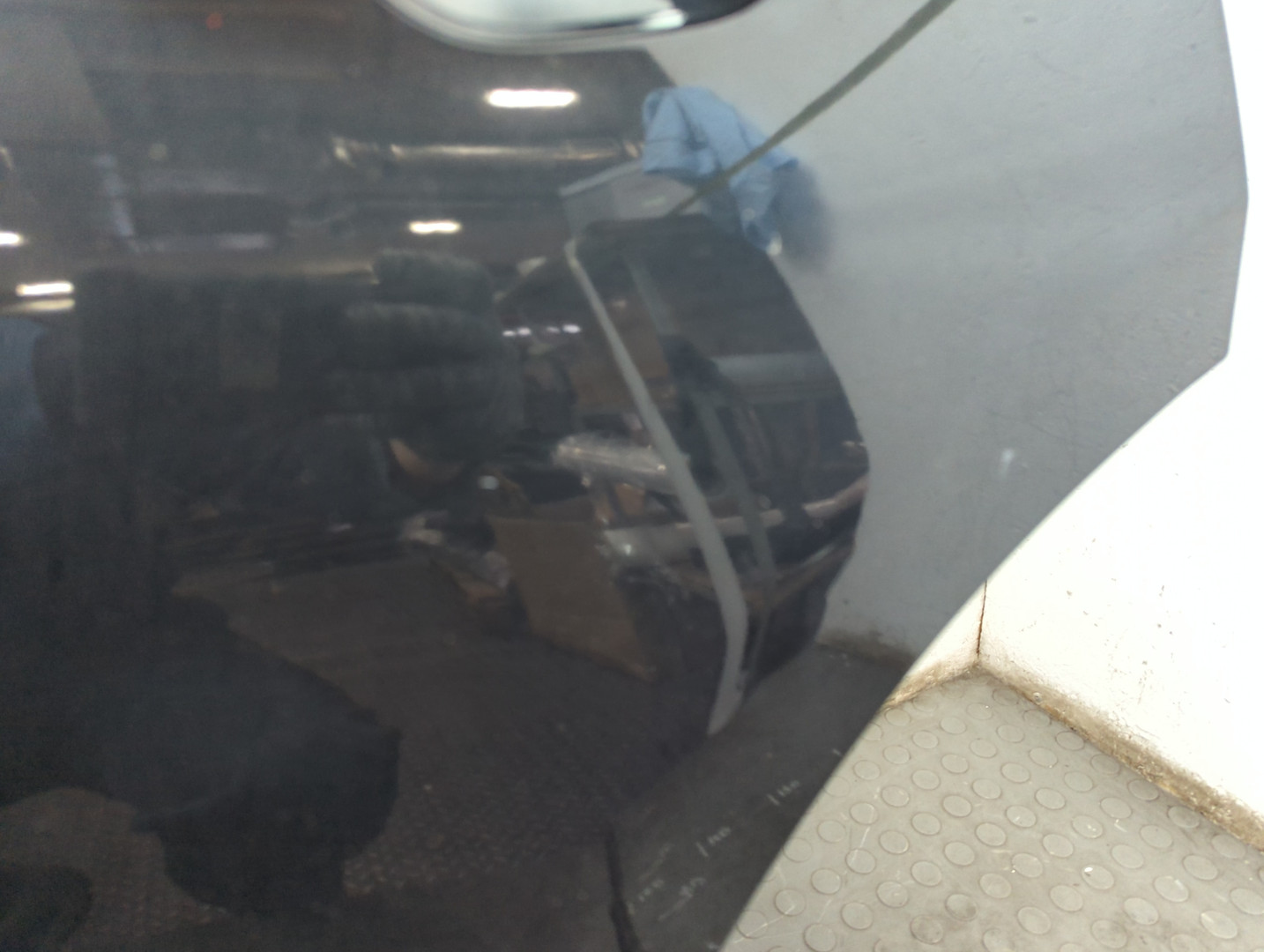 Дверь задняя левая