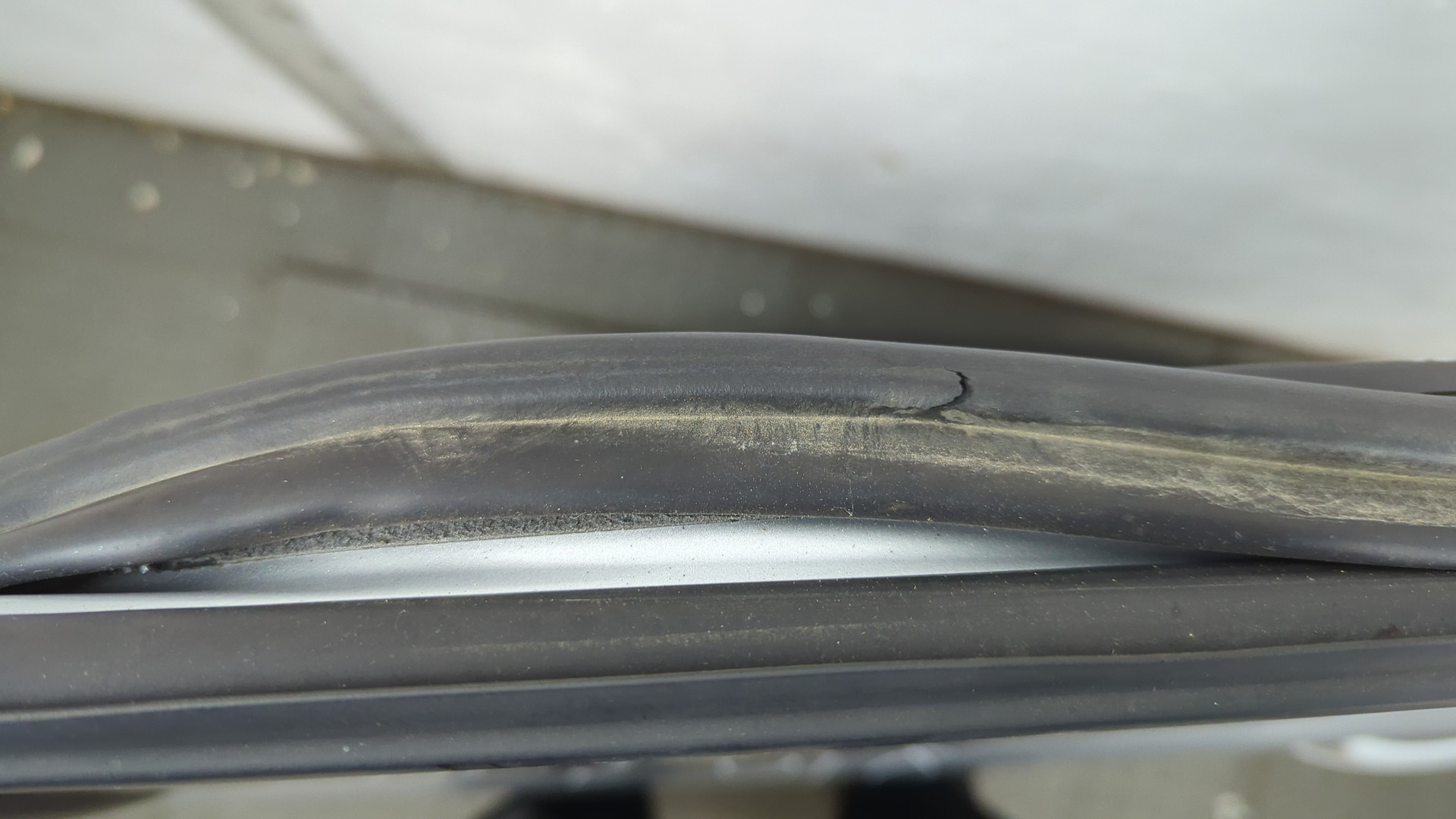 Дверь задняя левая