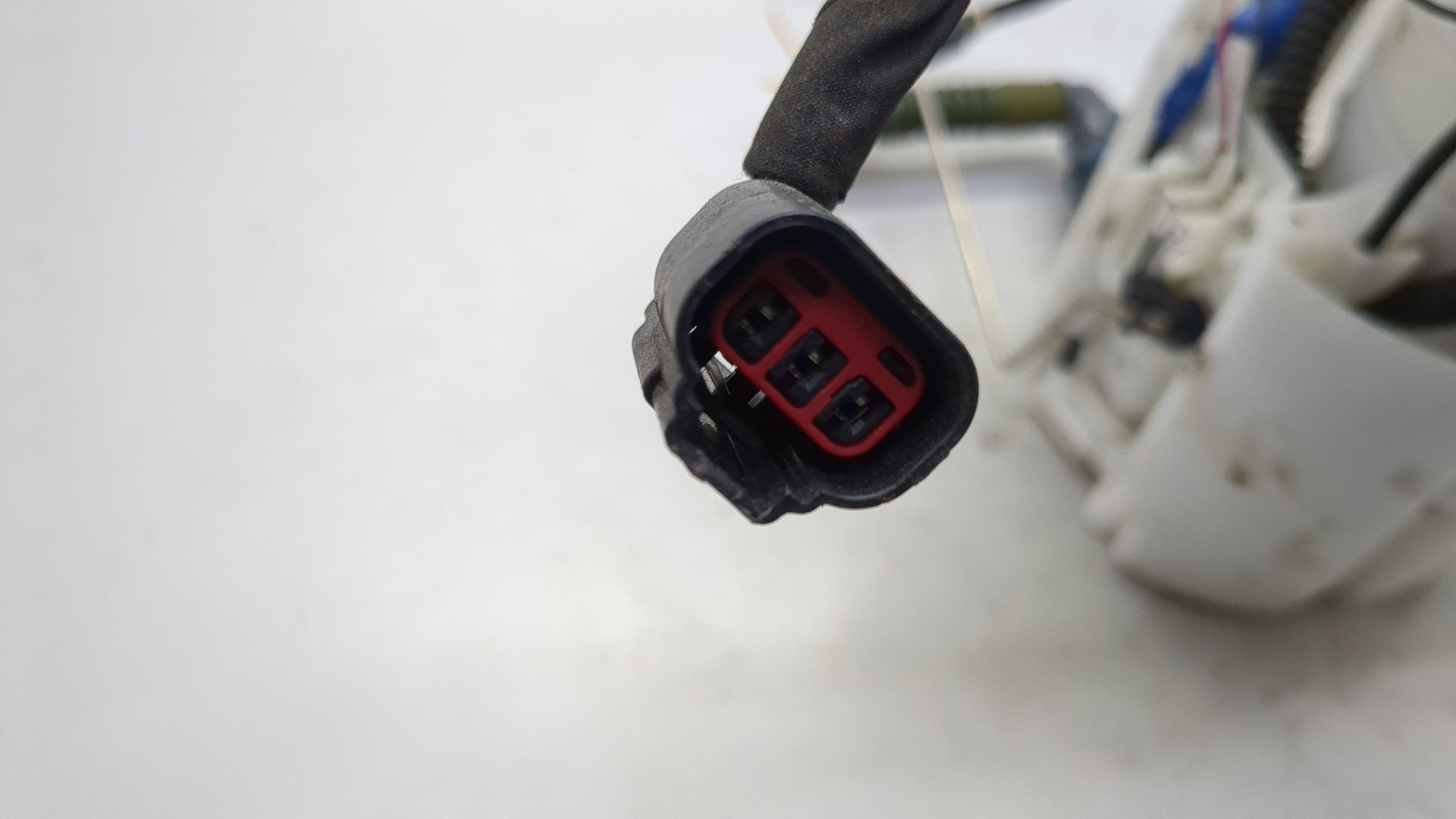 Насос топливный электрический