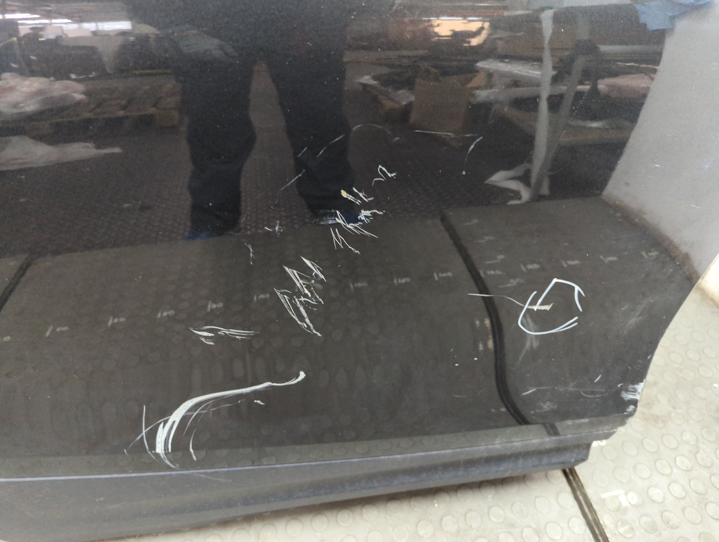 Дверь задняя правая