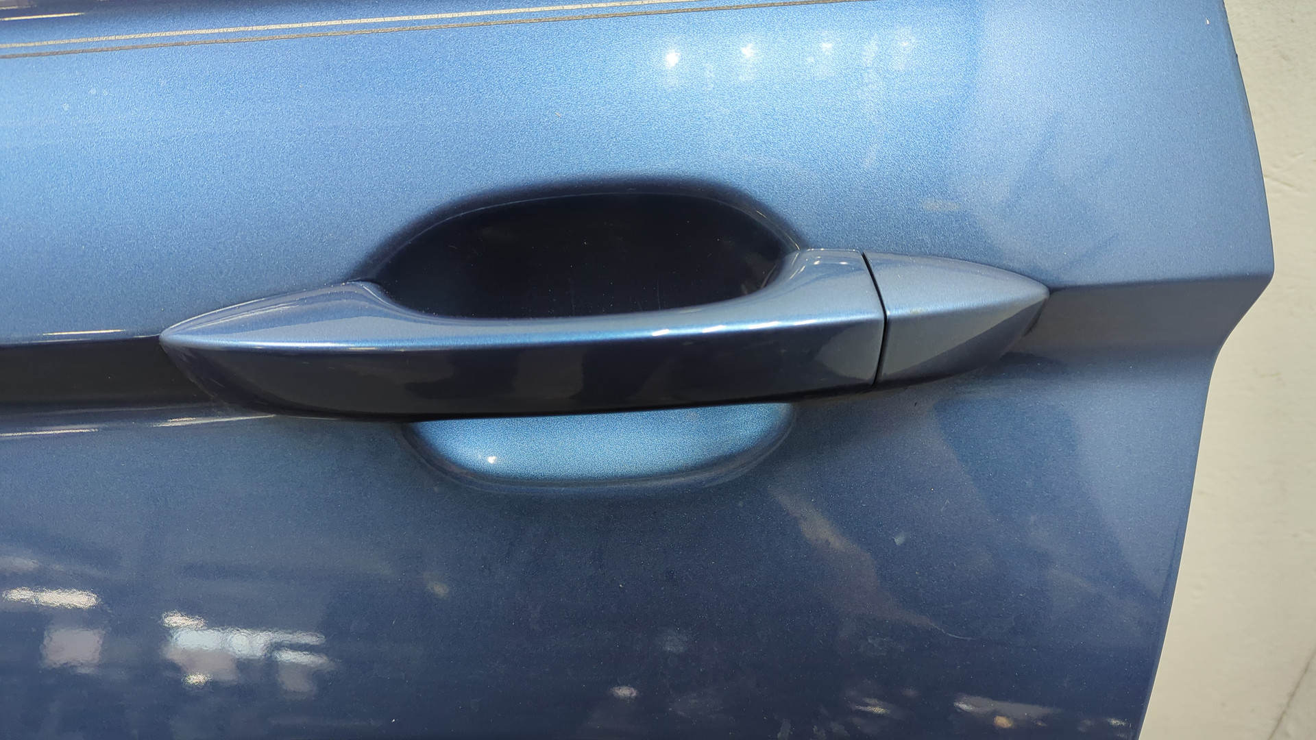 Дверь задняя левая